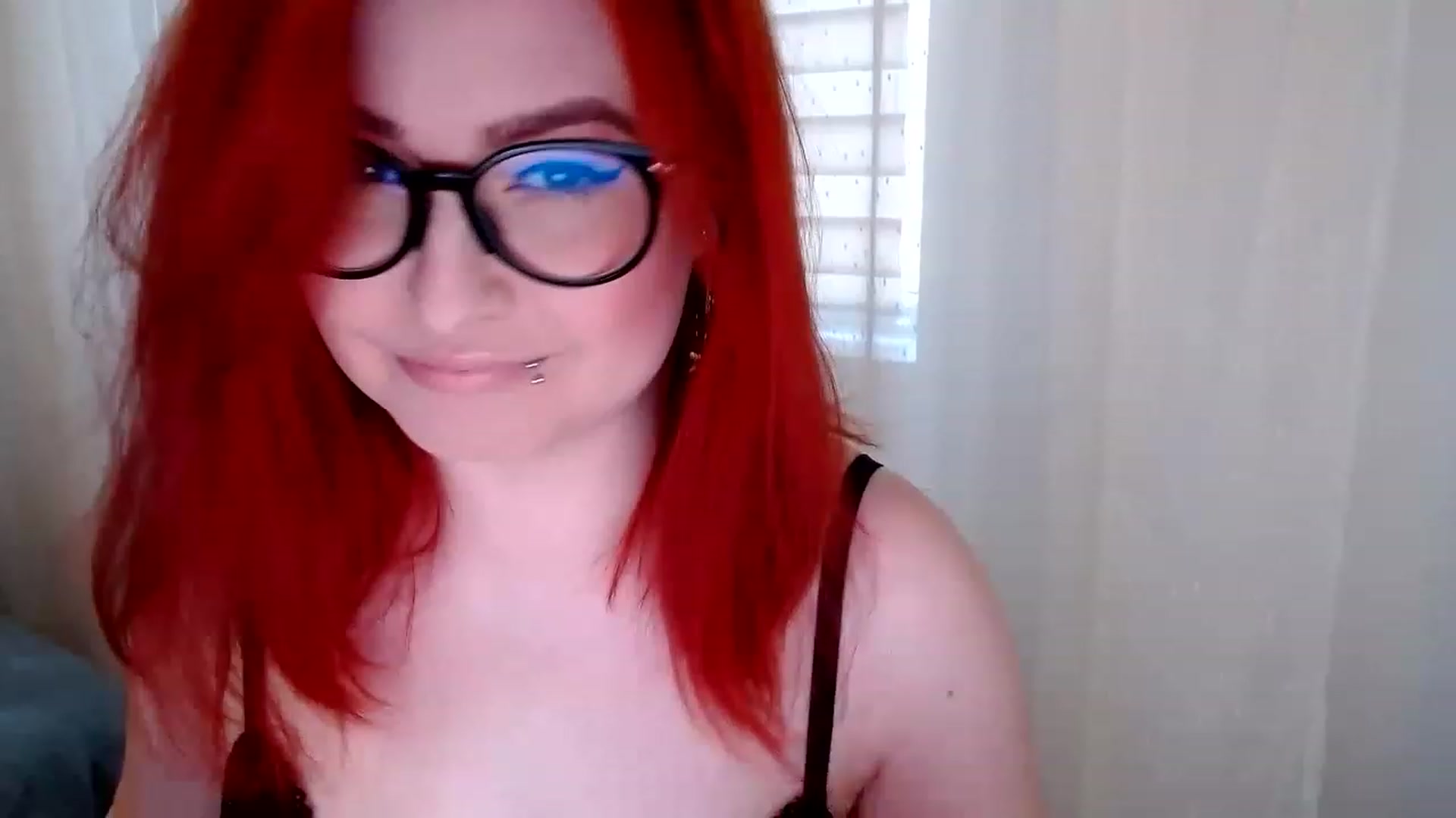 Gallery image thumbnail from EvaStar19's myfreecams stream on, 12/23/2022, 13:42 image 1 of 20