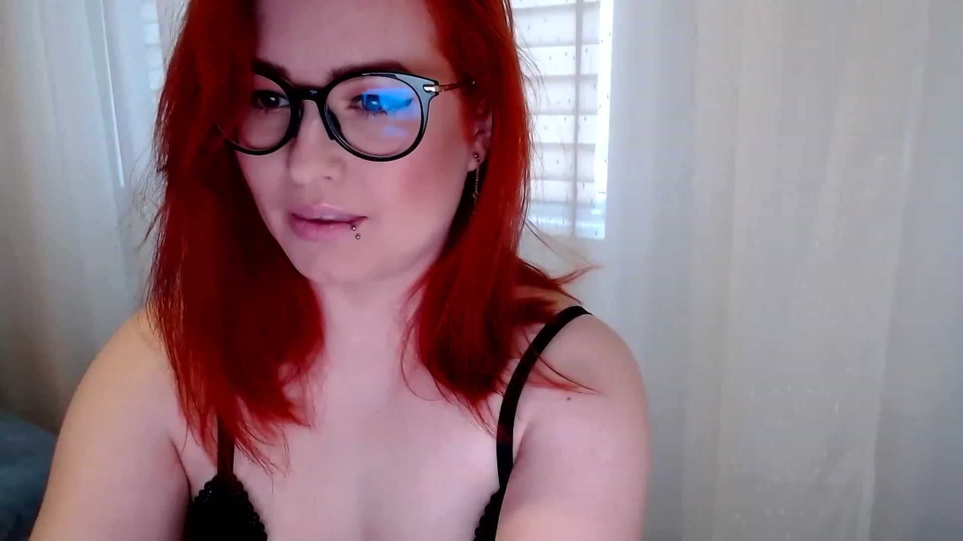 Gallery image thumbnail from EvaStar19's myfreecams stream on, 12/23/2022, 13:42 image 6 of 20