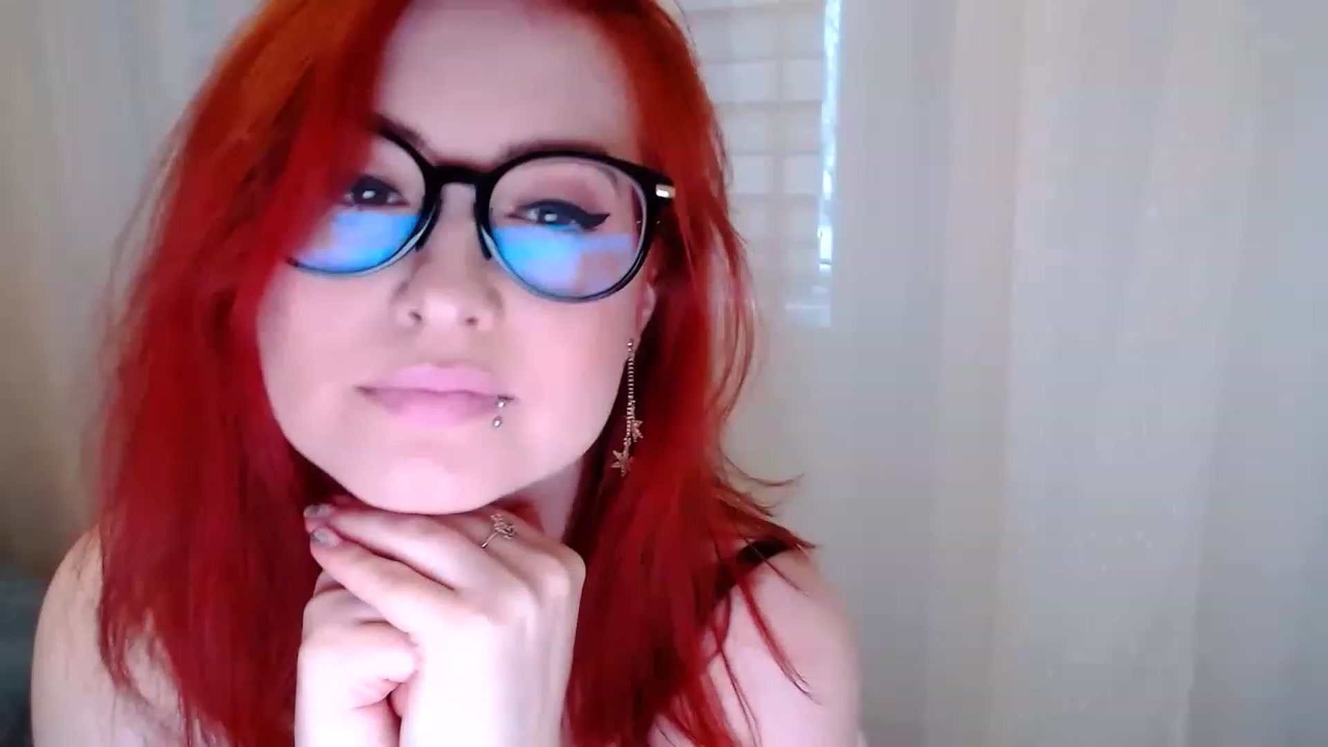 Gallery image thumbnail from EvaStar19's myfreecams stream on, 12/23/2022, 14:11 image 8 of 20