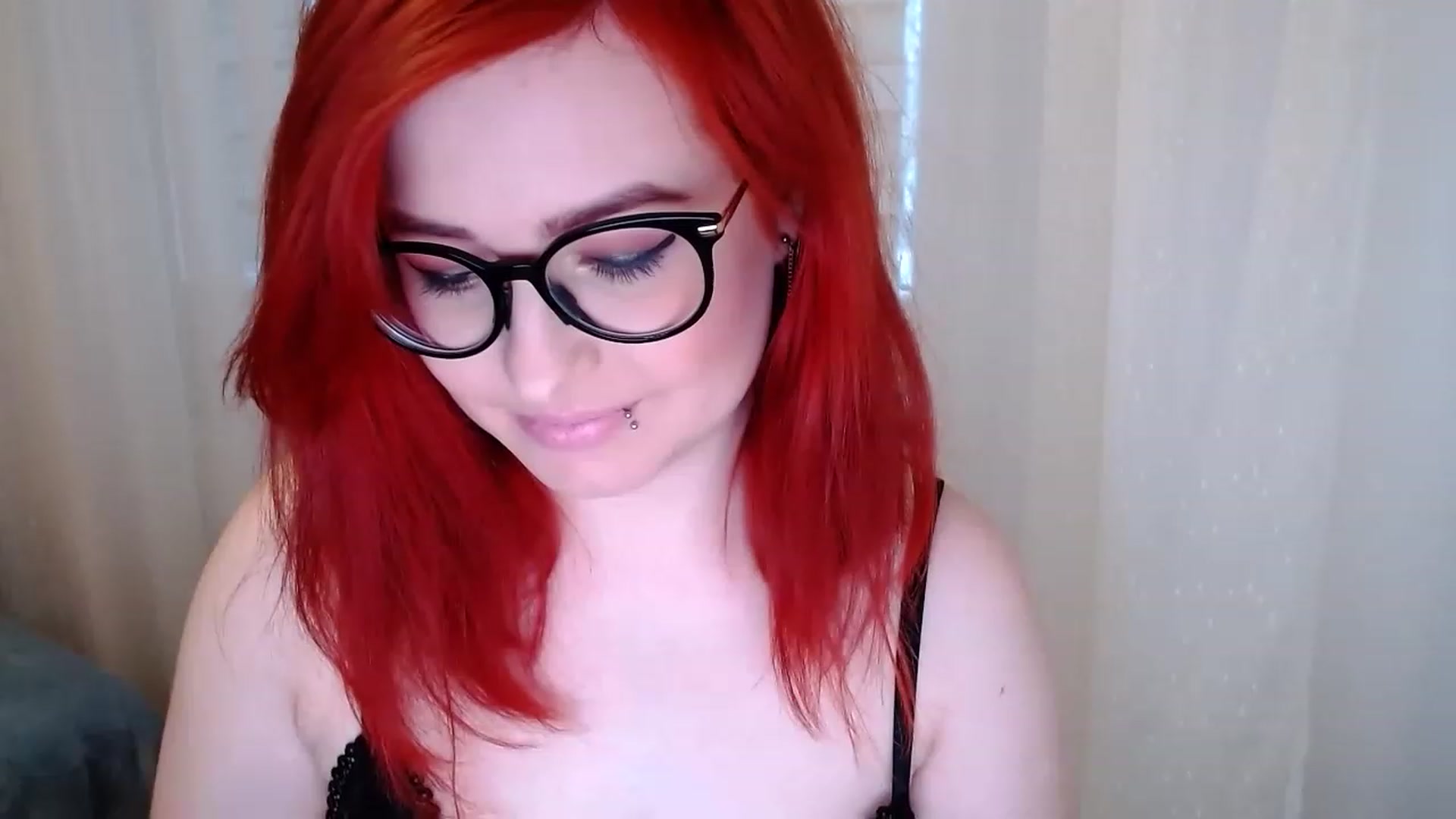 Gallery image thumbnail from EvaStar19's myfreecams stream on, 12/23/2022, 14:11 image 11 of 20