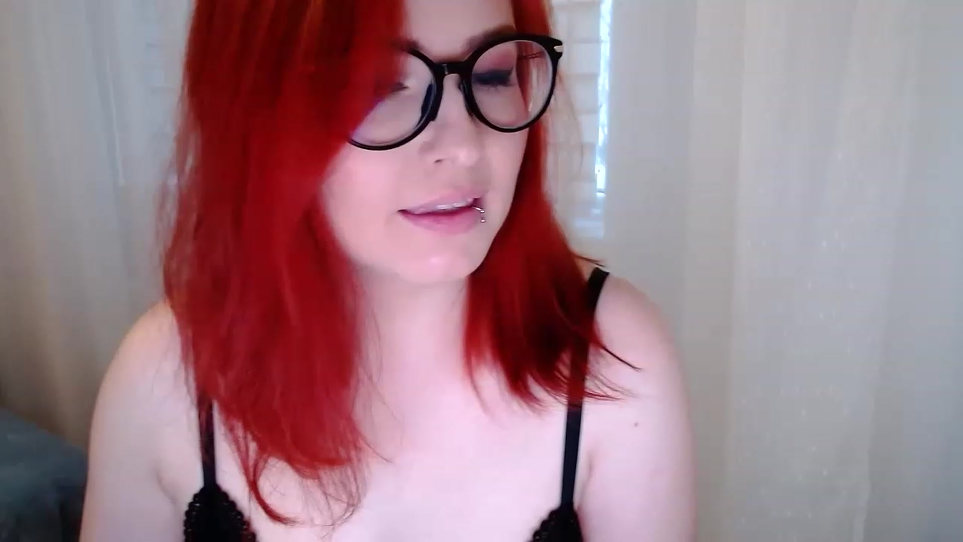 Gallery image thumbnail from EvaStar19's myfreecams stream on, 12/23/2022, 14:11 image 3 of 20