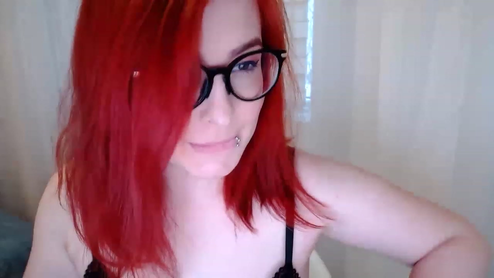 Gallery image thumbnail from EvaStar19's myfreecams stream on, 12/23/2022, 14:11 image 5 of 20