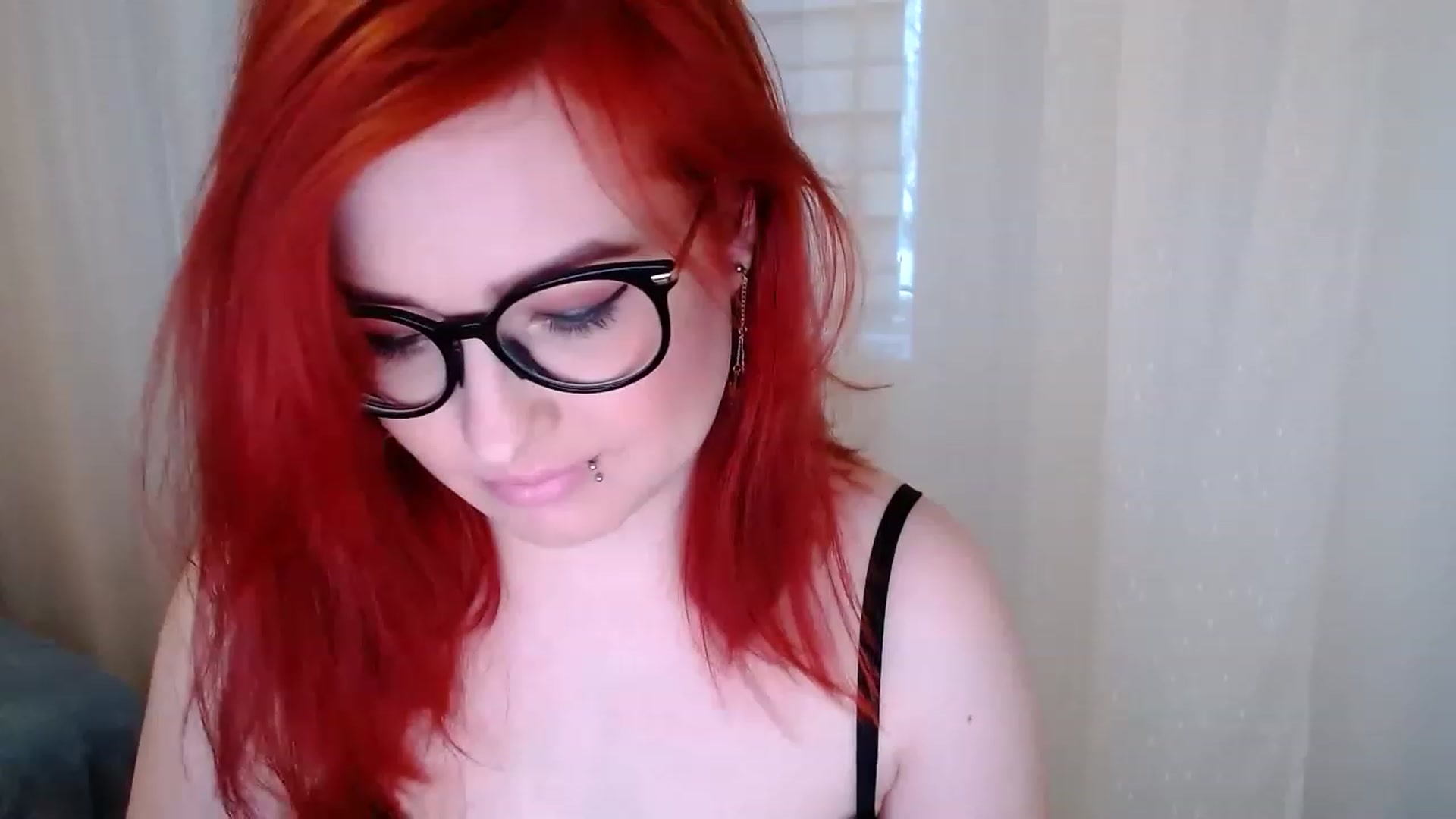 Gallery image thumbnail from EvaStar19's myfreecams stream on, 12/23/2022, 14:11 image 9 of 20