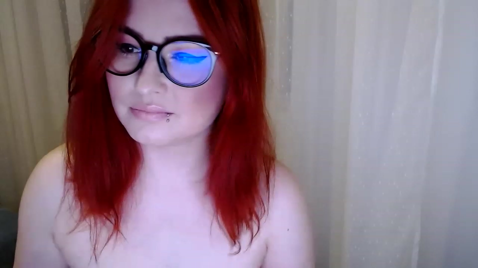 Gallery image thumbnail from EvaStar19's myfreecams stream on, 12/28/2022, 17:35 image 3 of 20
