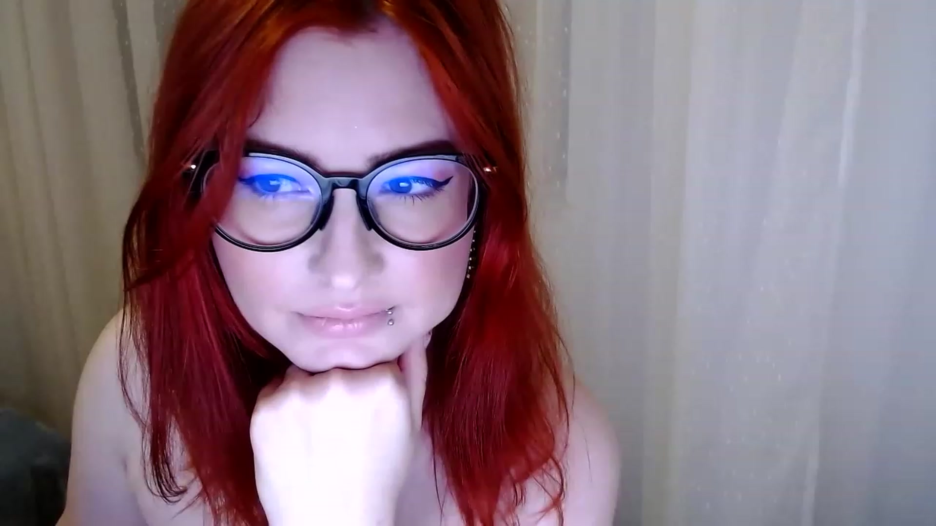Gallery image thumbnail from EvaStar19's myfreecams stream on, 12/28/2022, 17:35 image 6 of 20