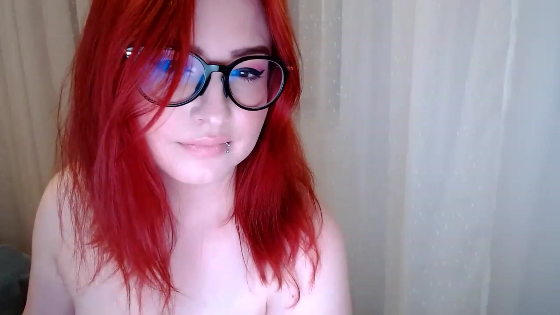 Gallery image thumbnail from EvaStar19's myfreecams stream on, 12/28/2022, 17:35 image 8 of 20