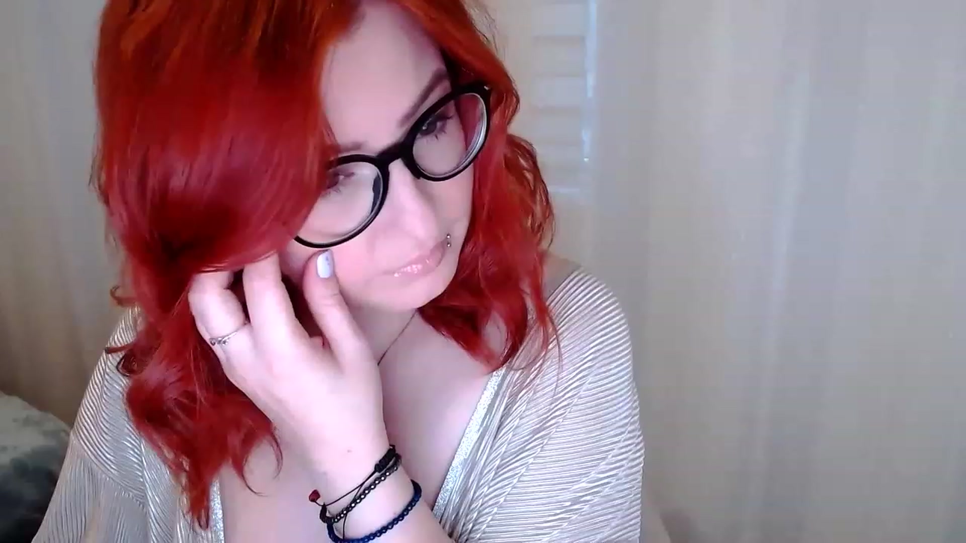 Gallery image thumbnail from EvaStar19's myfreecams stream on, 01/12/2023, 14:21 image 14 of 20