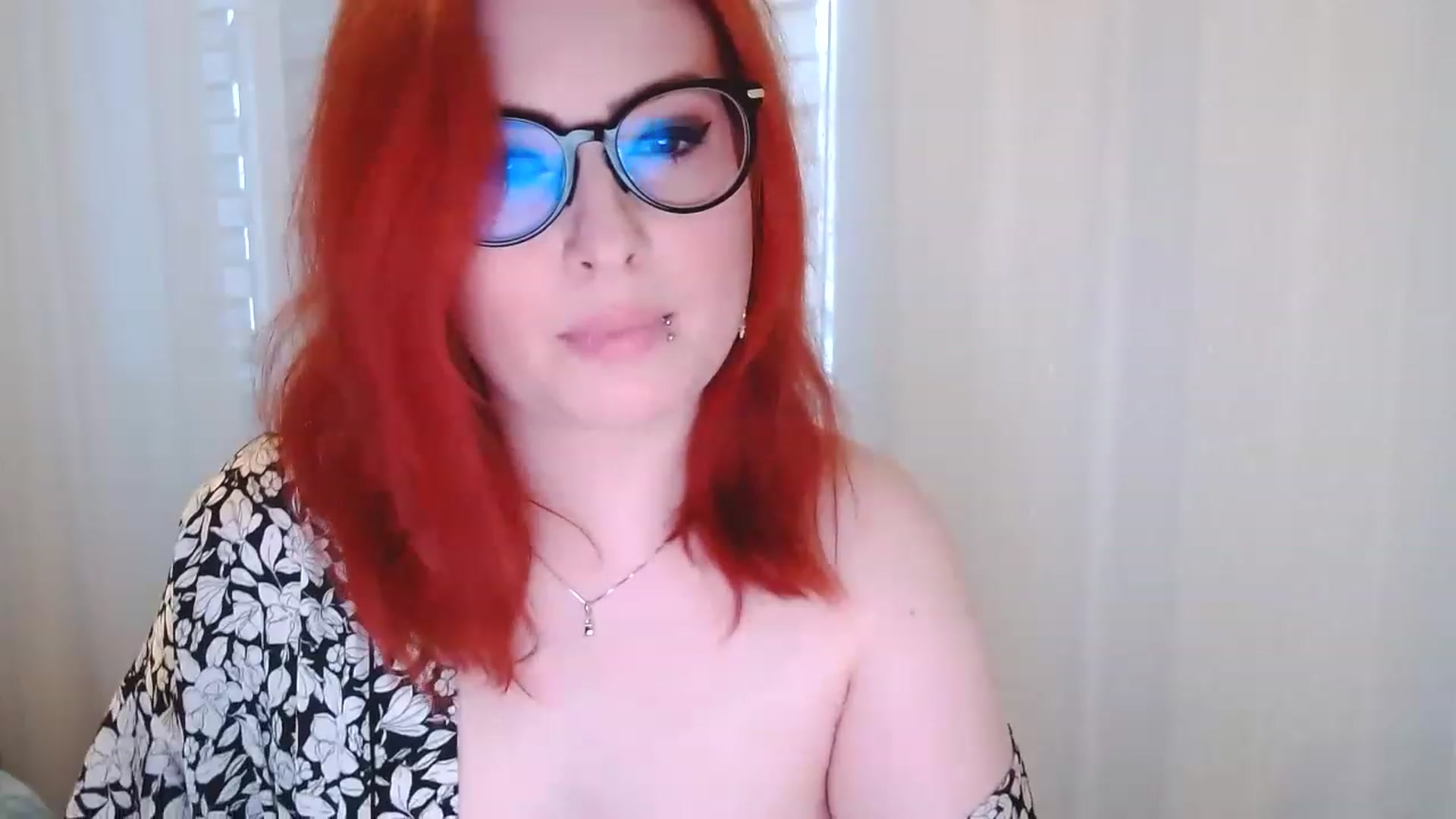 Gallery image thumbnail from EvaStar19's myfreecams stream on, 01/17/2023, 16:46 image 3 of 20