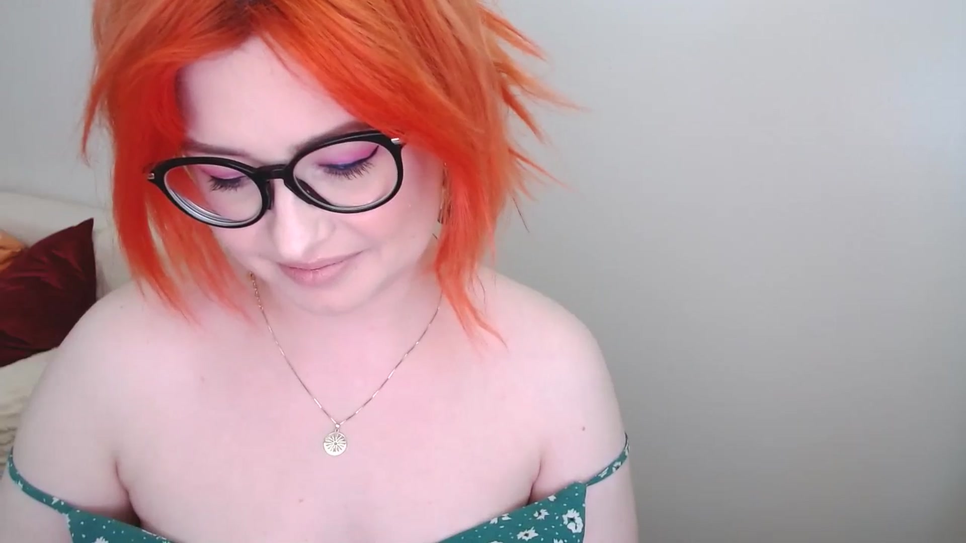 Gallery image thumbnail from EvaStar19's myfreecams stream on, 05/06/2024, 13:17 image 17 of 20