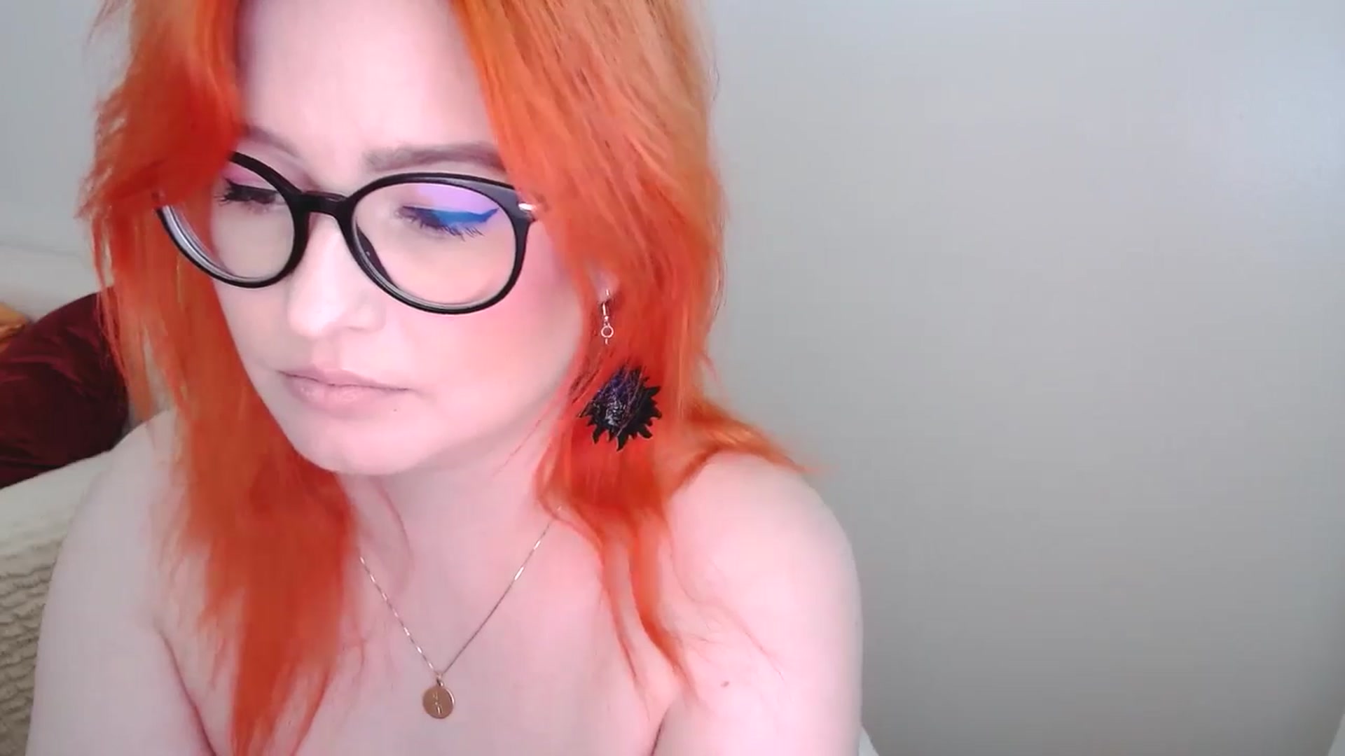 Gallery image thumbnail from EvaStar19's myfreecams stream on, 05/16/2024, 13:19 image 2 of 20