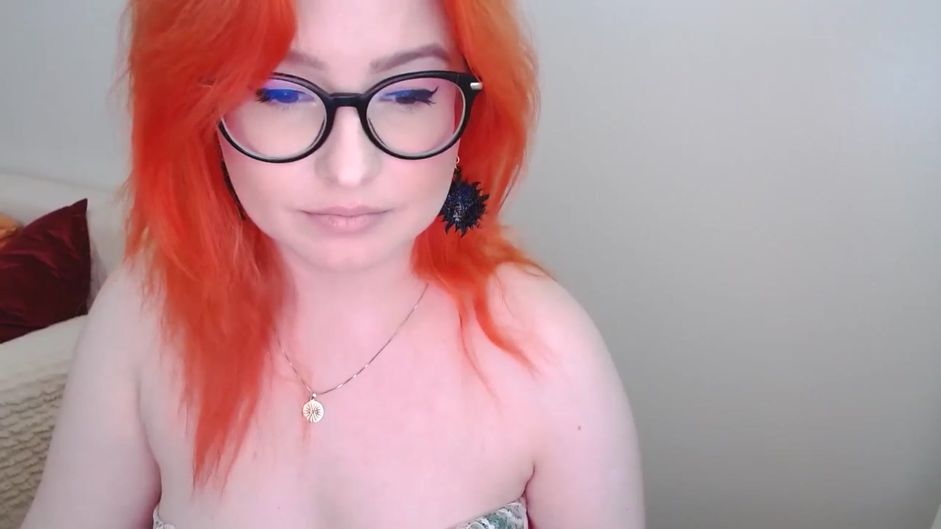 Gallery image thumbnail from EvaStar19's myfreecams stream on, 05/16/2024, 13:19 image 20 of 20