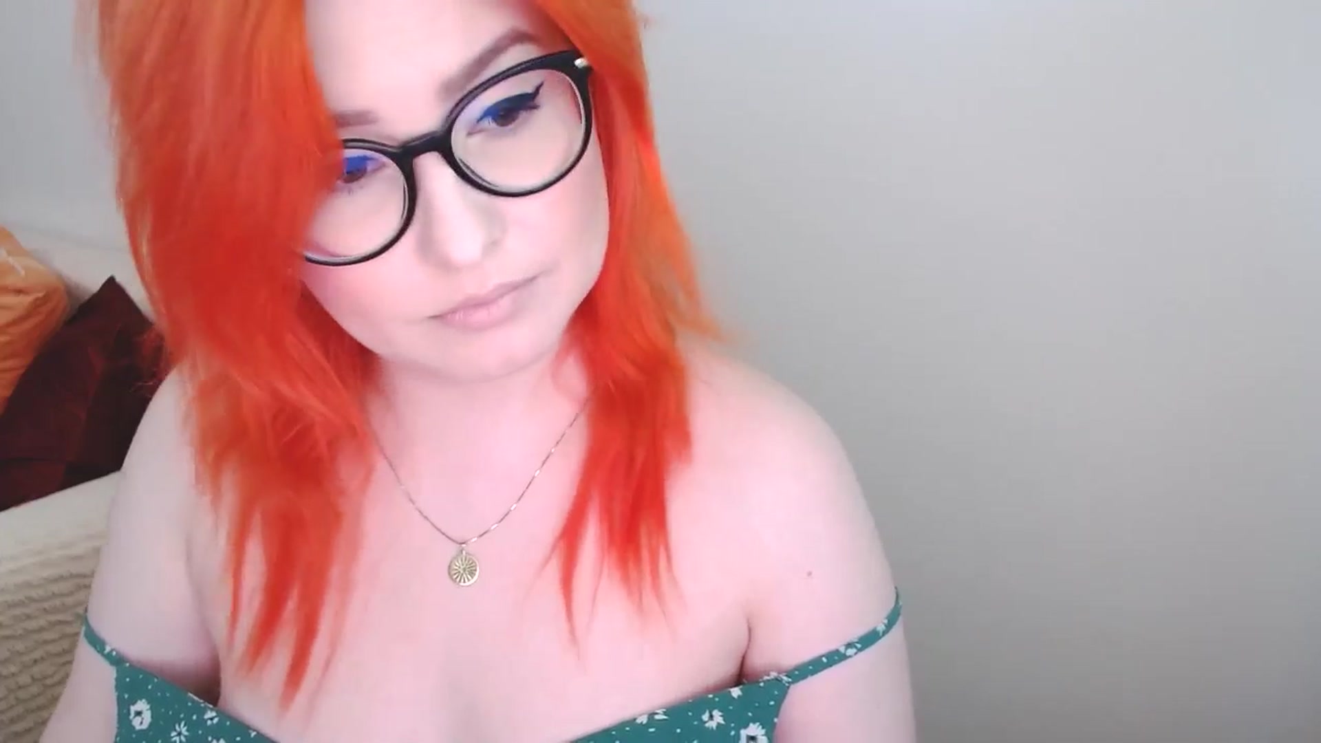 Gallery image thumbnail from EvaStar19's myfreecams stream on, 06/03/2024, 12:03 image 13 of 20