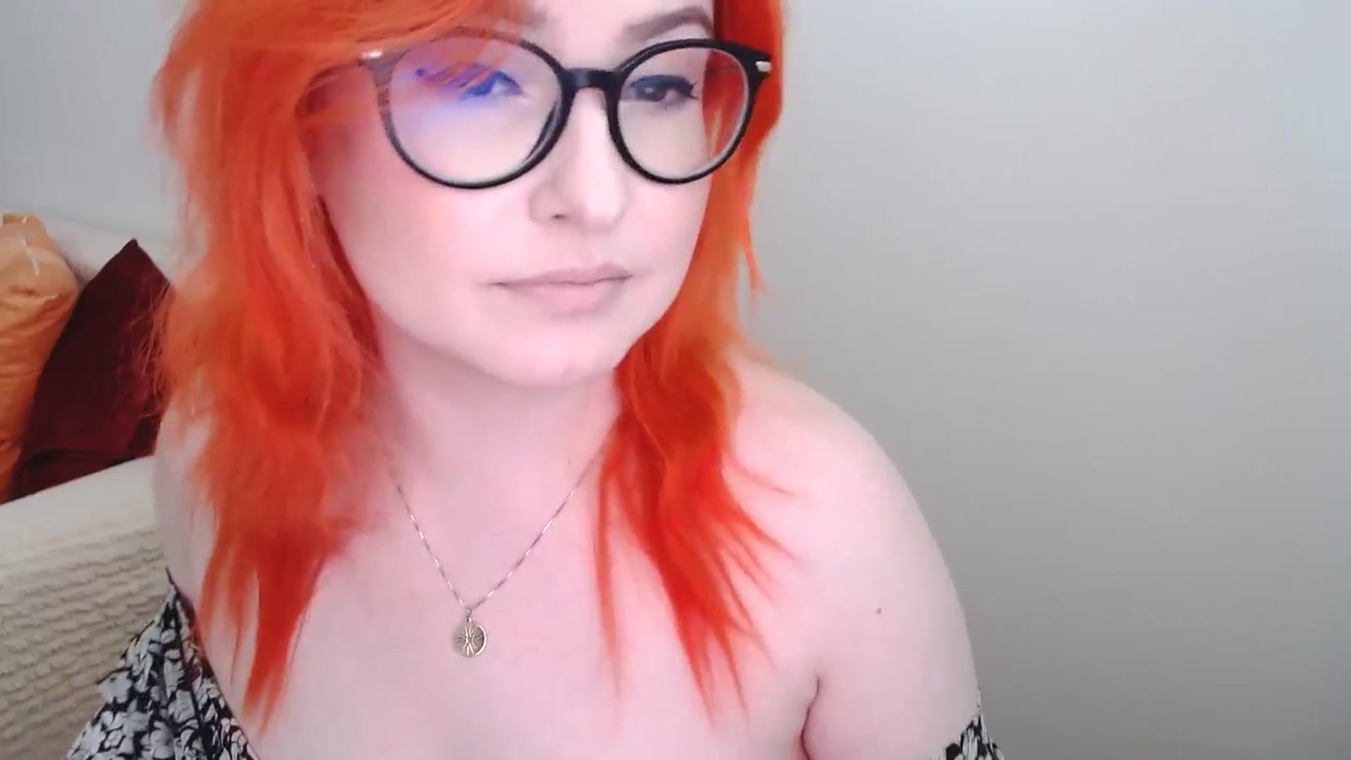 Gallery image thumbnail from EvaStar19's myfreecams stream on, 06/05/2024, 14:05 image 3 of 20