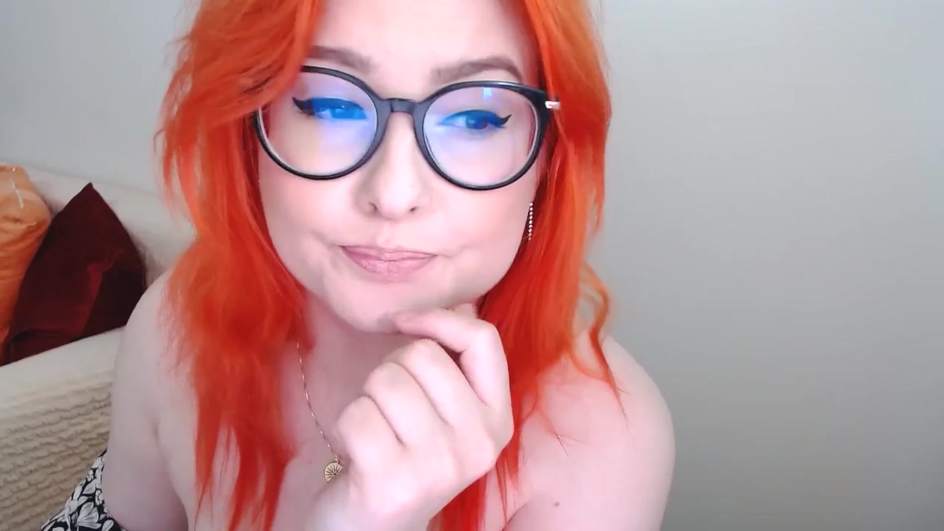 Gallery image thumbnail from EvaStar19's myfreecams stream on, 06/05/2024, 14:27 image 7 of 20