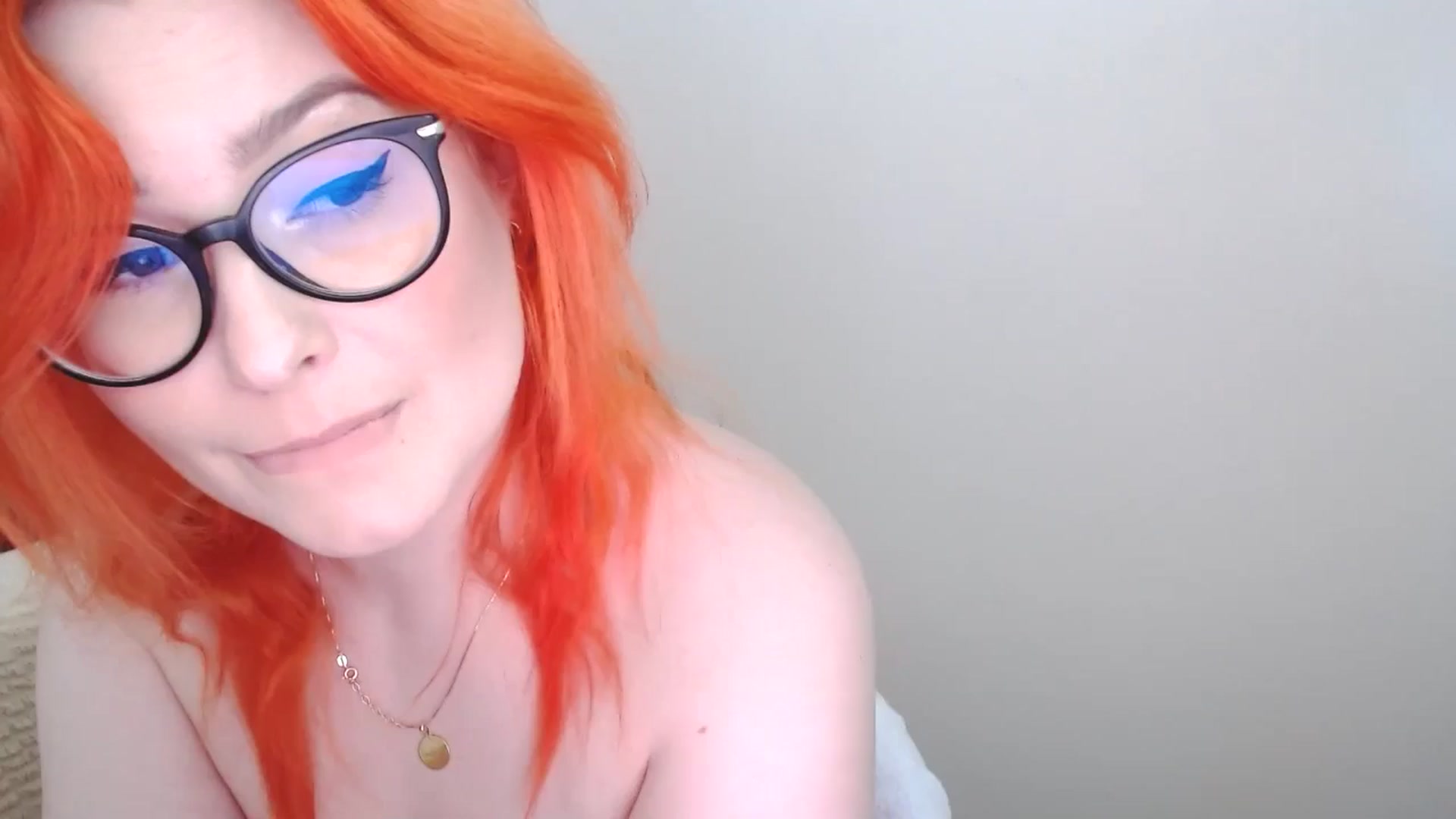 Gallery image thumbnail from EvaStar19's myfreecams stream on, 06/08/2024, 13:32 image 7 of 20