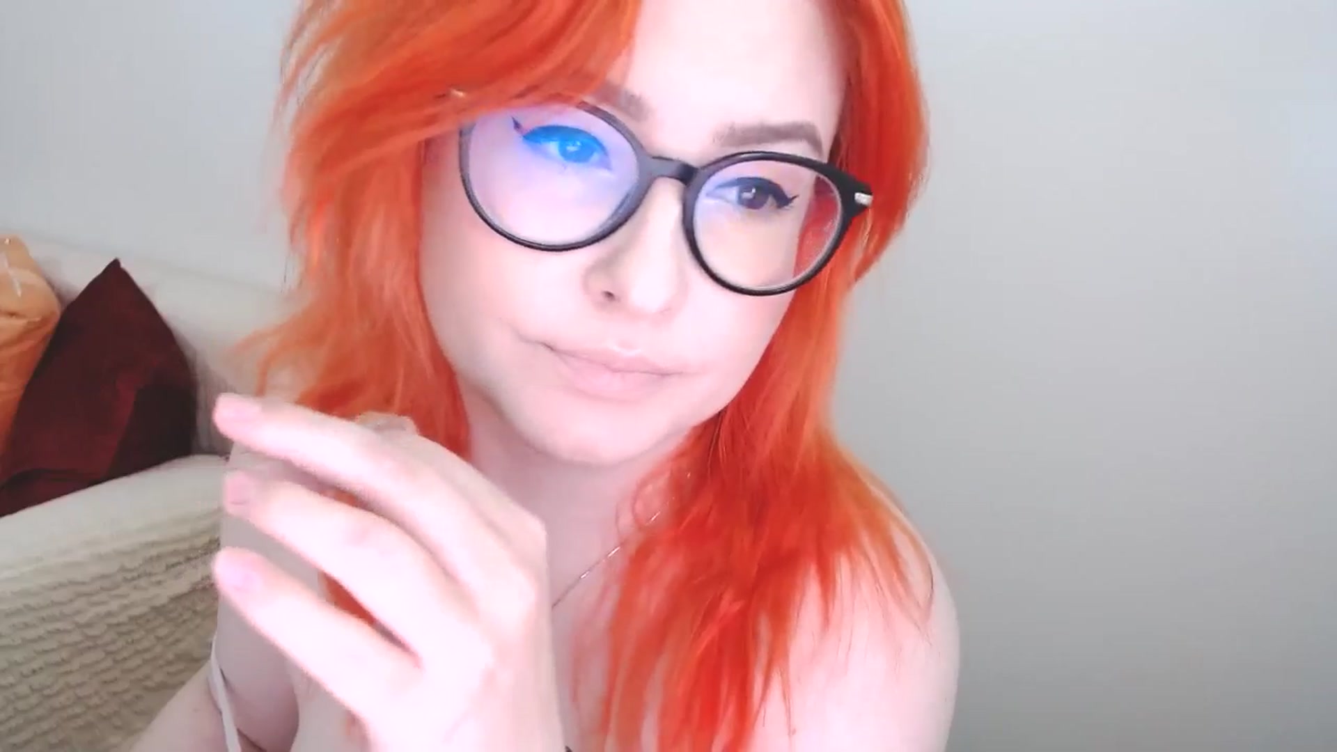 Gallery image thumbnail from EvaStar19's myfreecams stream on, 06/10/2024, 10:35 image 2 of 20