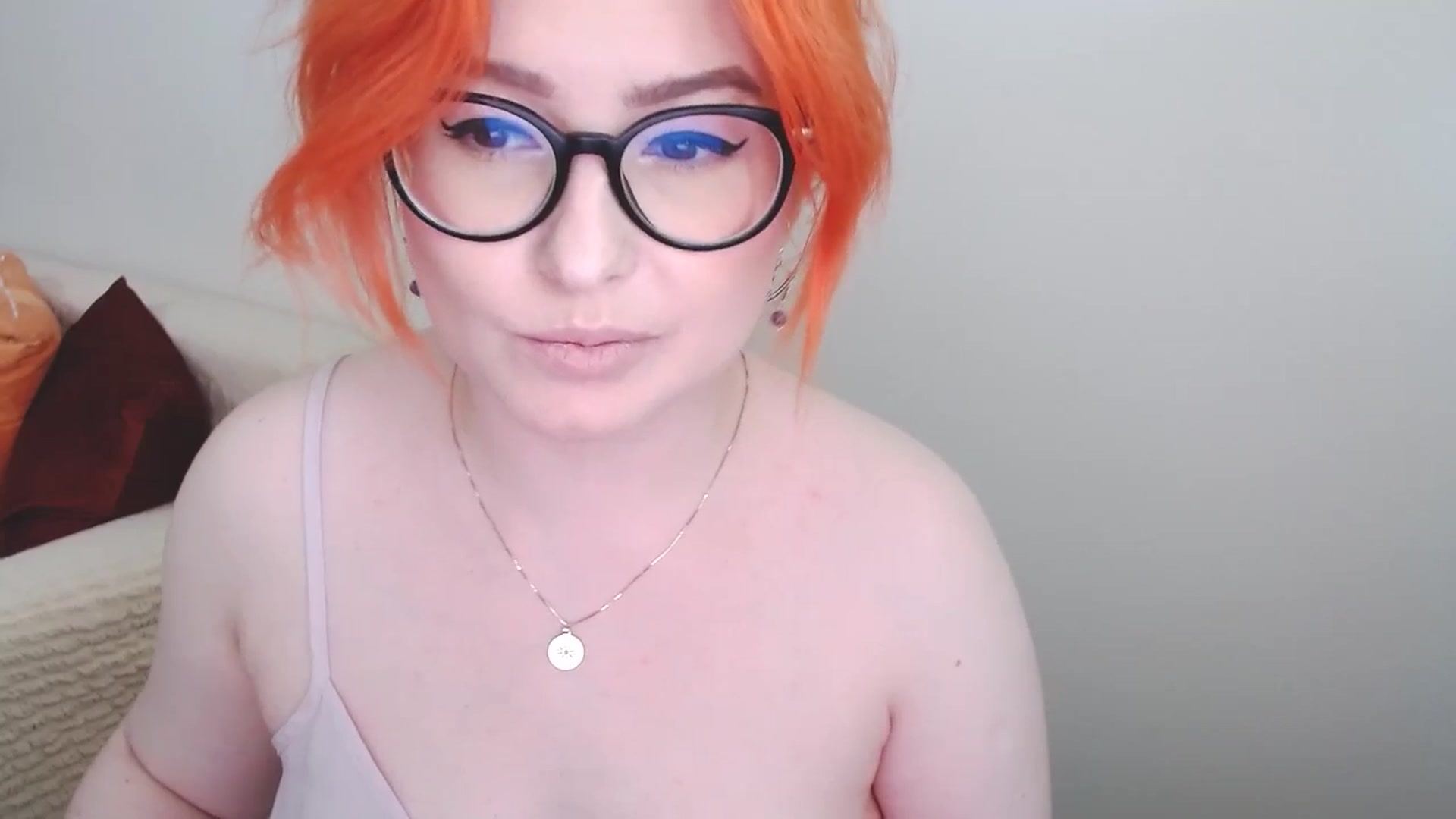 Gallery image thumbnail from EvaStar19's myfreecams stream on, 06/10/2024, 13:26 image 5 of 20