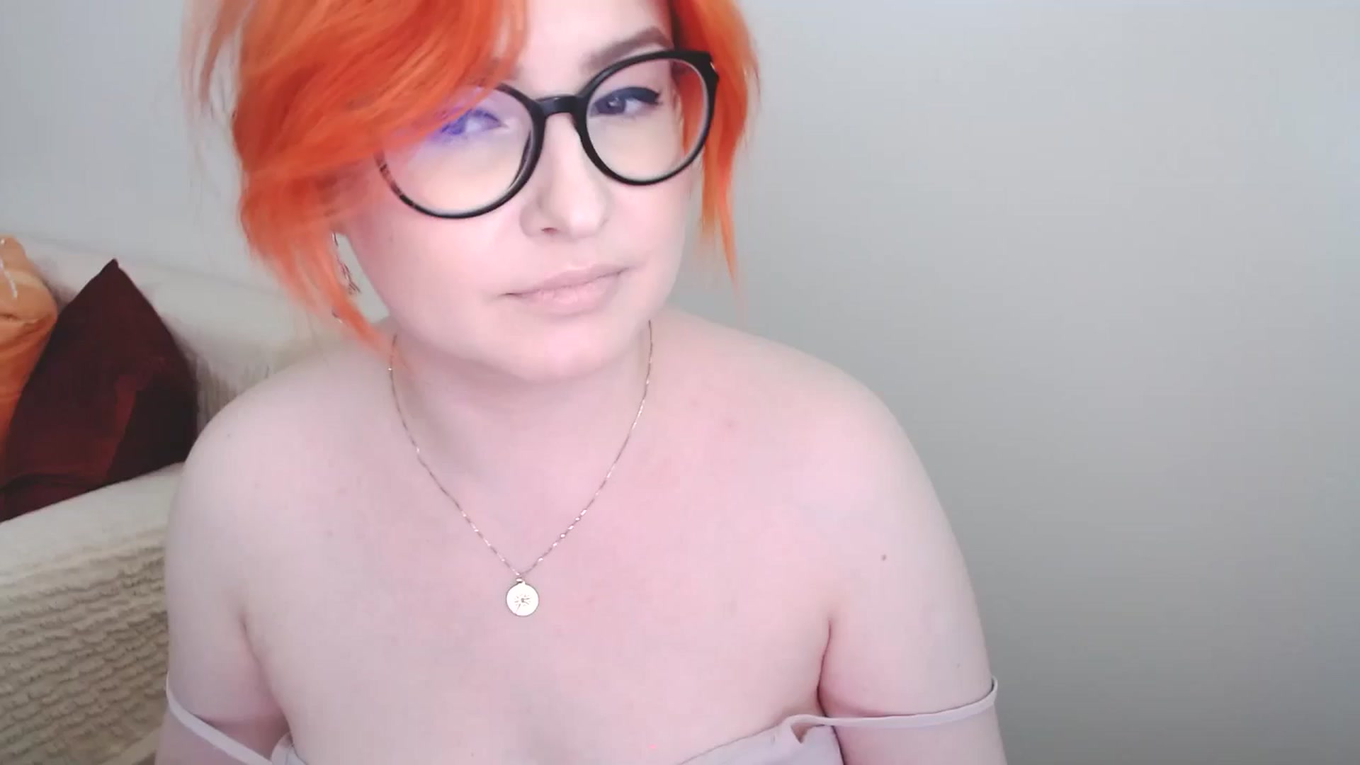 Gallery image thumbnail from EvaStar19's myfreecams stream on, 06/10/2024, 13:26 image 1 of 20