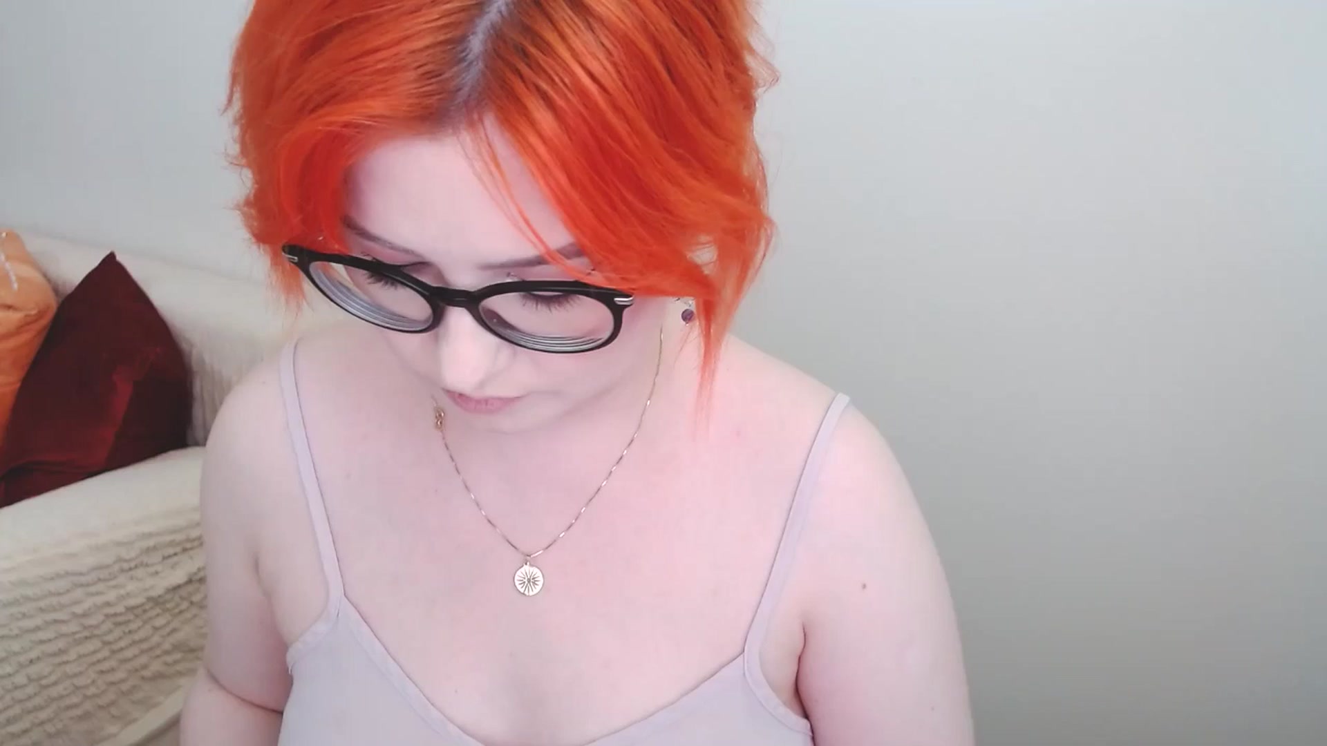 Gallery image thumbnail from EvaStar19's myfreecams stream on, 06/10/2024, 14:09 image 1 of 20