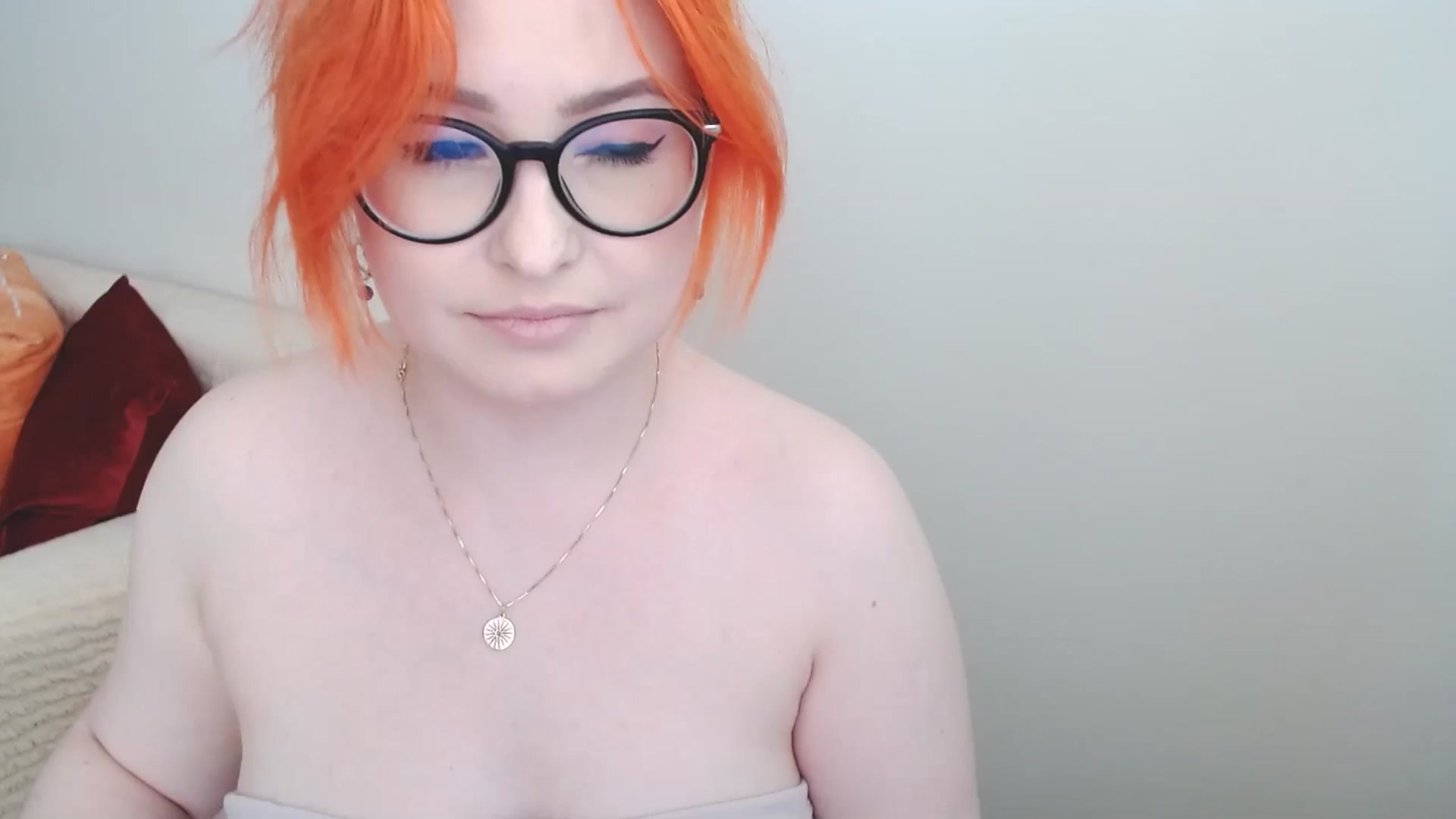 Gallery image thumbnail from EvaStar19's myfreecams stream on, 06/10/2024, 16:30 image 5 of 20