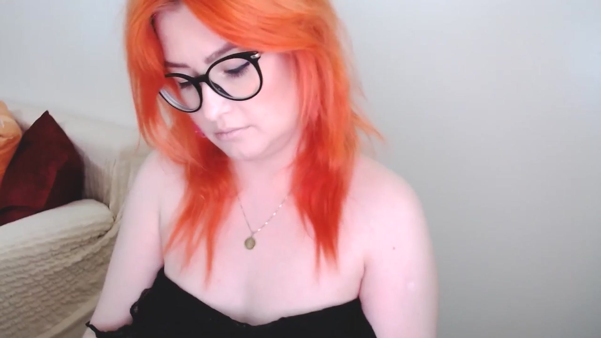 Gallery image thumbnail from EvaStar19's myfreecams stream on, 06/12/2024, 14:35 image 3 of 20