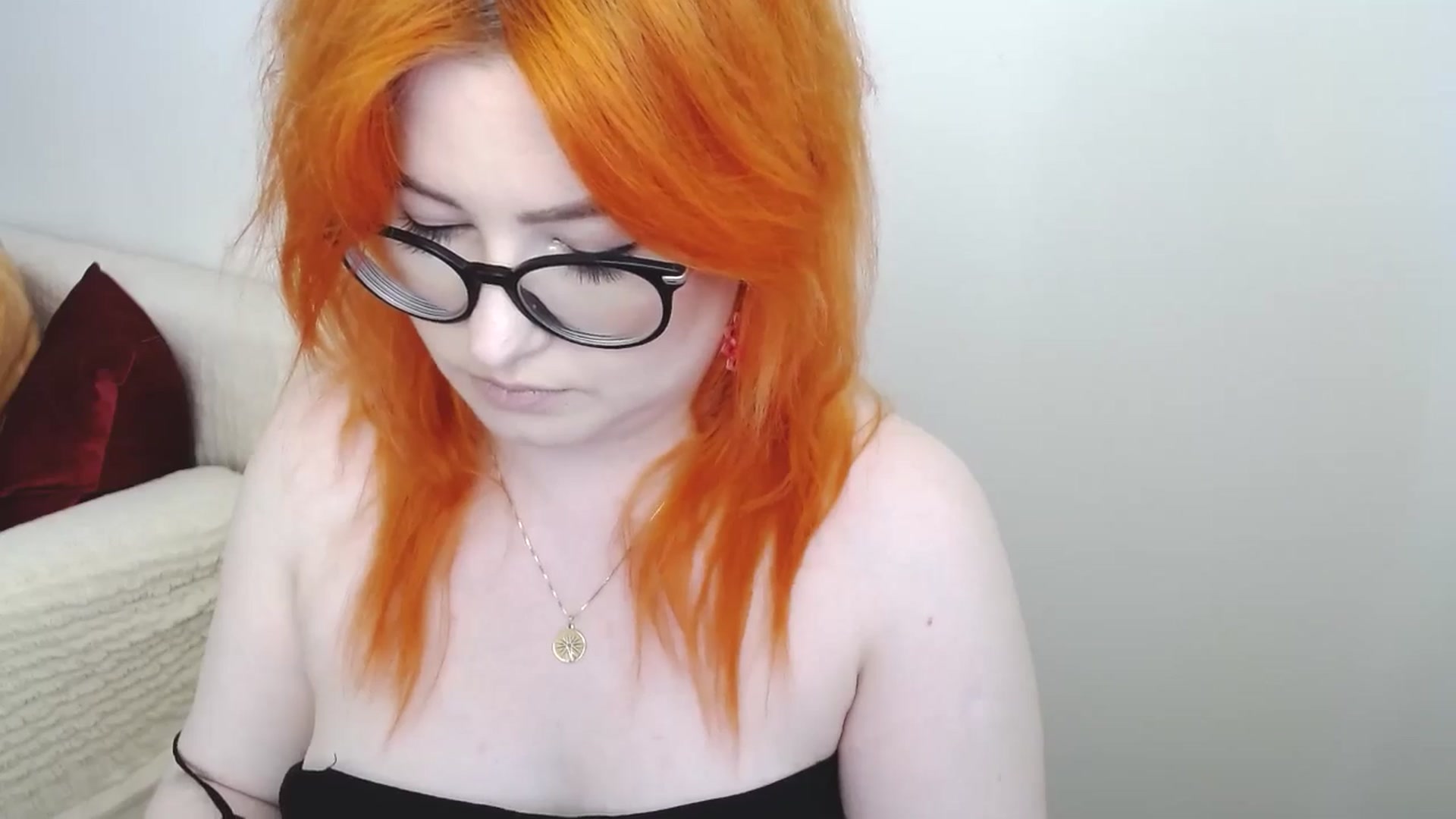 Gallery image thumbnail from EvaStar19's myfreecams stream on, 06/12/2024, 16:47 image 15 of 20