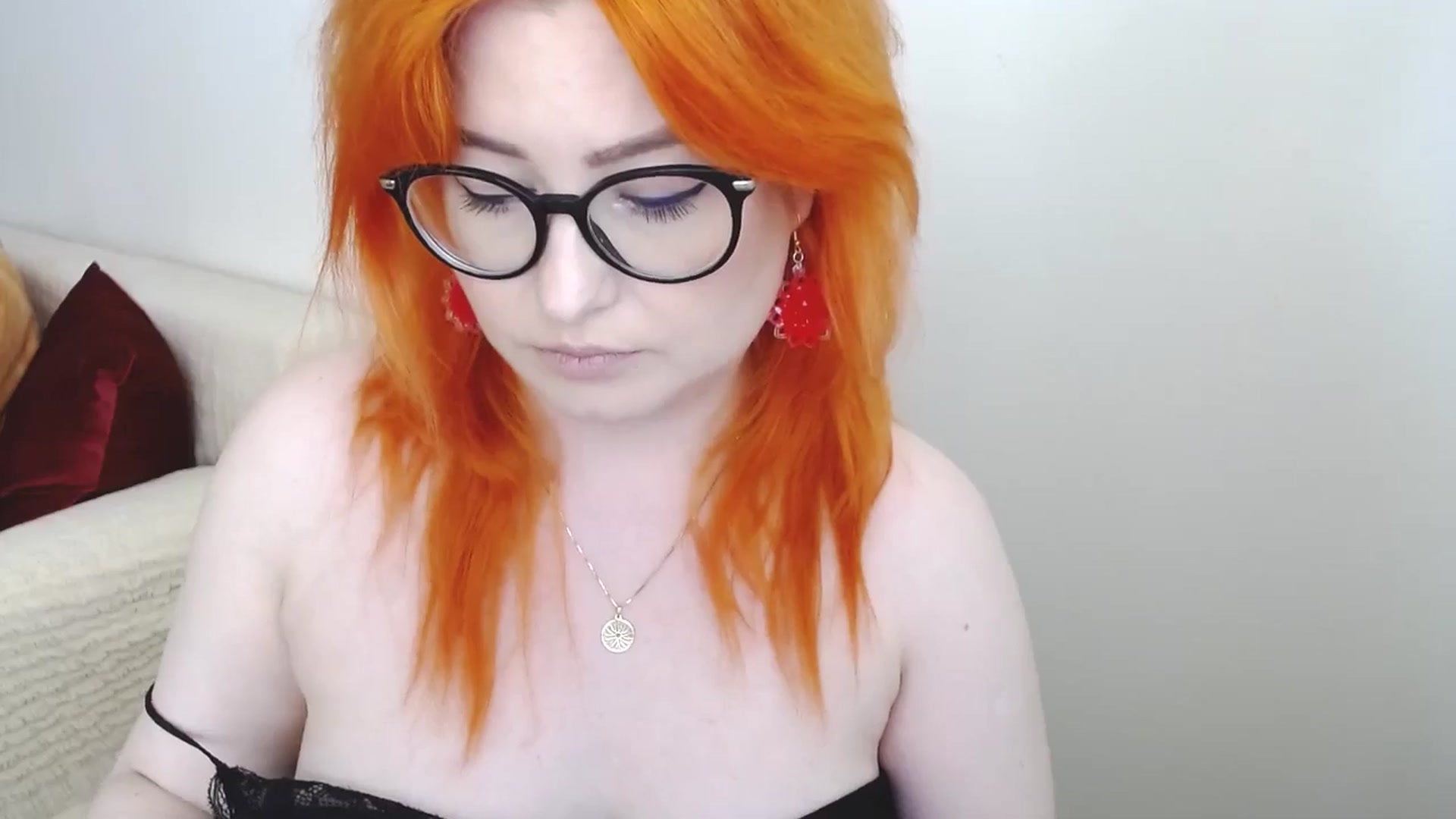 Gallery image thumbnail from EvaStar19's myfreecams stream on, 06/12/2024, 16:47 image 2 of 20