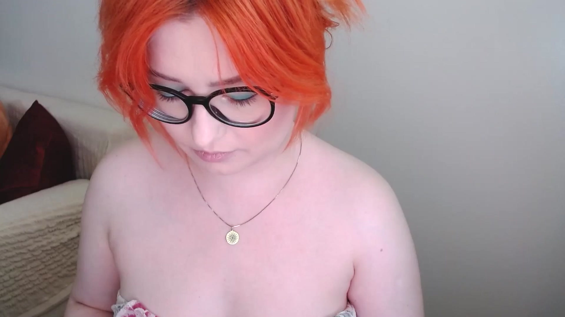 Gallery image thumbnail from EvaStar19's myfreecams stream on, 06/15/2024, 12:45 image 4 of 20