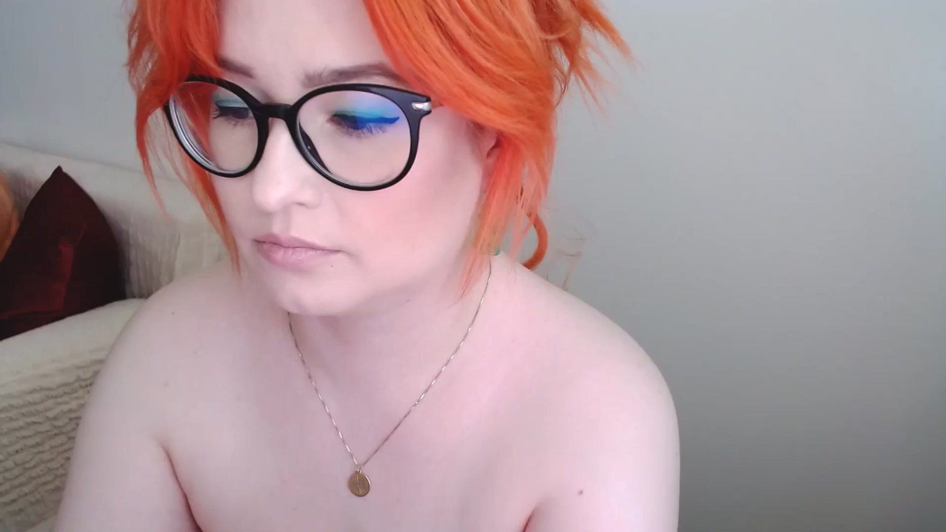 Gallery image thumbnail from EvaStar19's myfreecams stream on, 06/15/2024, 14:00 image 1 of 20