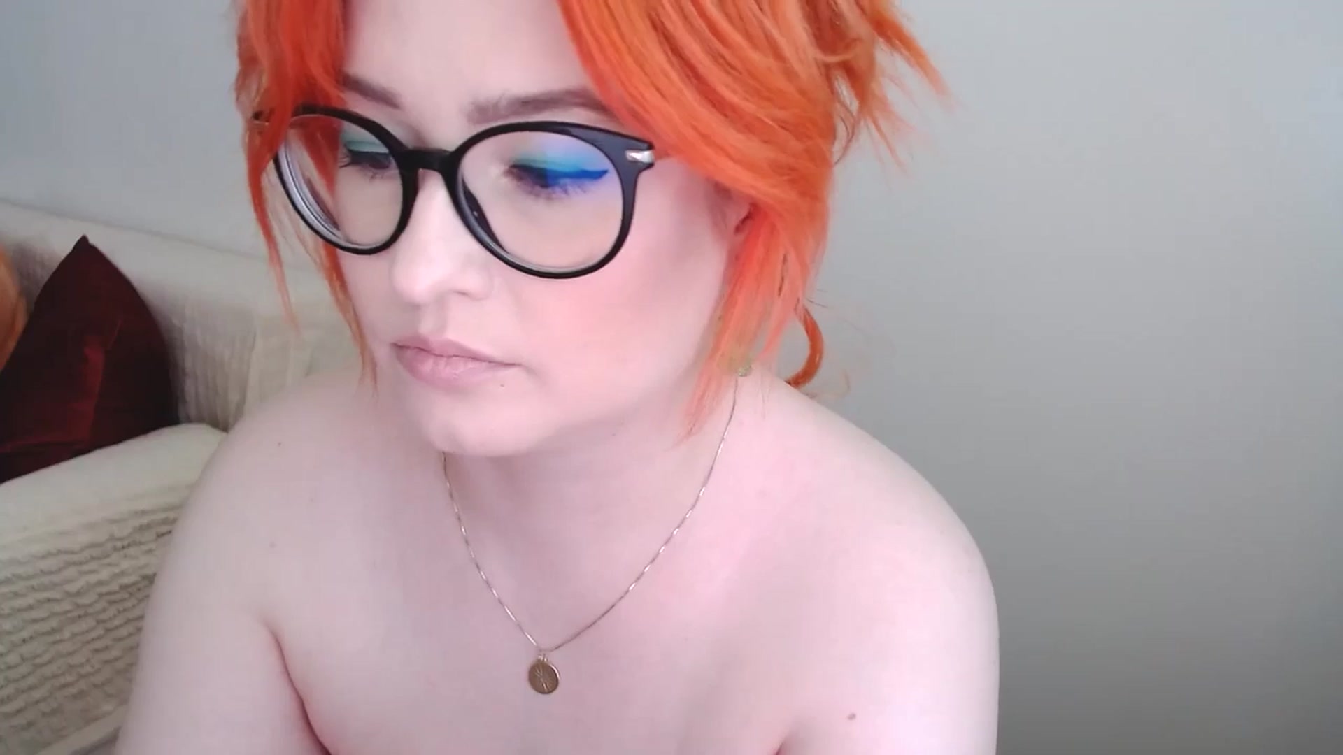 Gallery image thumbnail from EvaStar19's myfreecams stream on, 06/15/2024, 14:00 image 5 of 20