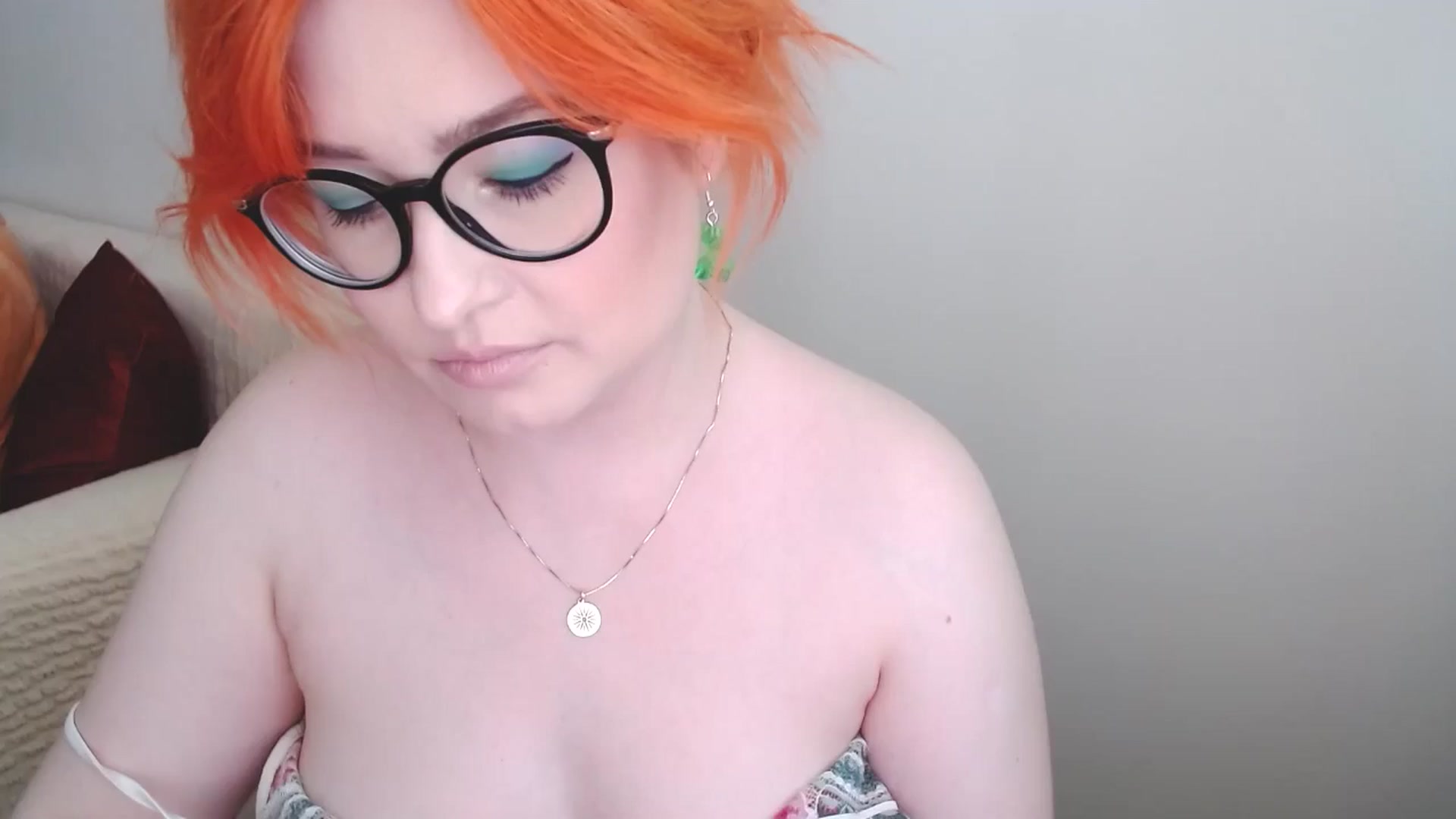 Gallery image thumbnail from EvaStar19's myfreecams stream on, 06/15/2024, 15:22 image 1 of 20