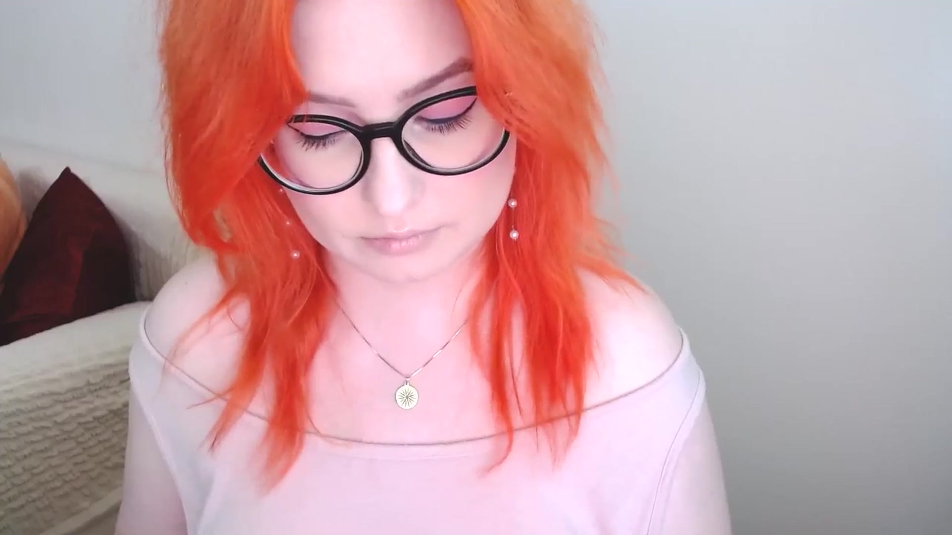 Gallery image thumbnail from EvaStar19's myfreecams stream on, 06/17/2024, 10:19 image 10 of 20