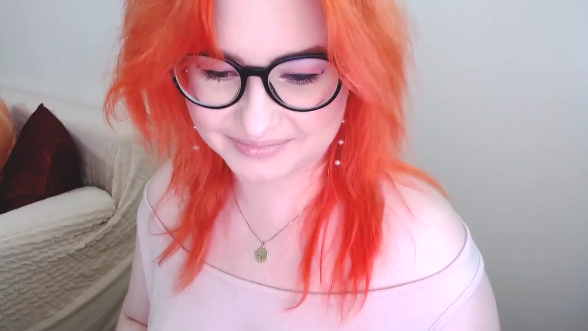 Gallery image thumbnail from EvaStar19's myfreecams stream on, 06/17/2024, 10:19 image 14 of 20