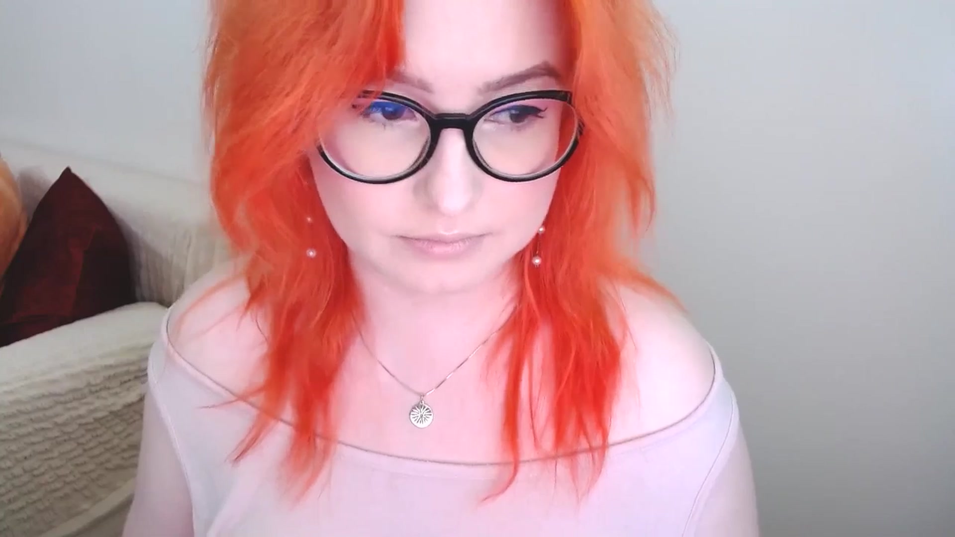 Gallery image thumbnail from EvaStar19's myfreecams stream on, 06/17/2024, 10:19 image 20 of 20