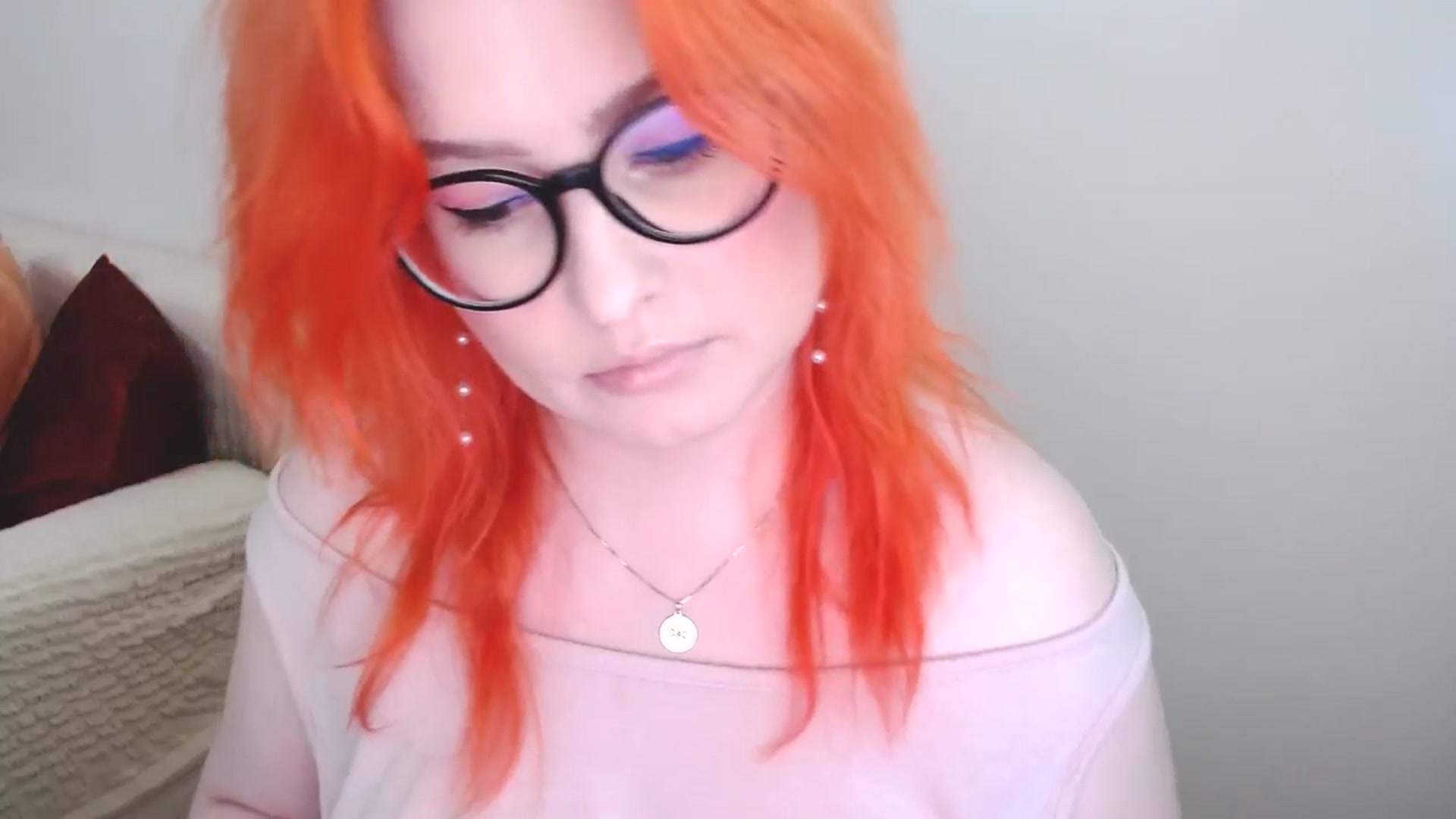 Gallery image thumbnail from EvaStar19's myfreecams stream on, 06/17/2024, 10:19 image 6 of 20