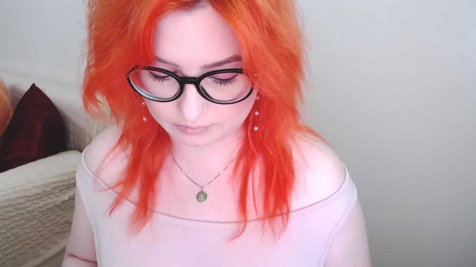 Gallery image thumbnail from EvaStar19's myfreecams stream on, 06/17/2024, 10:19 image 15 of 20