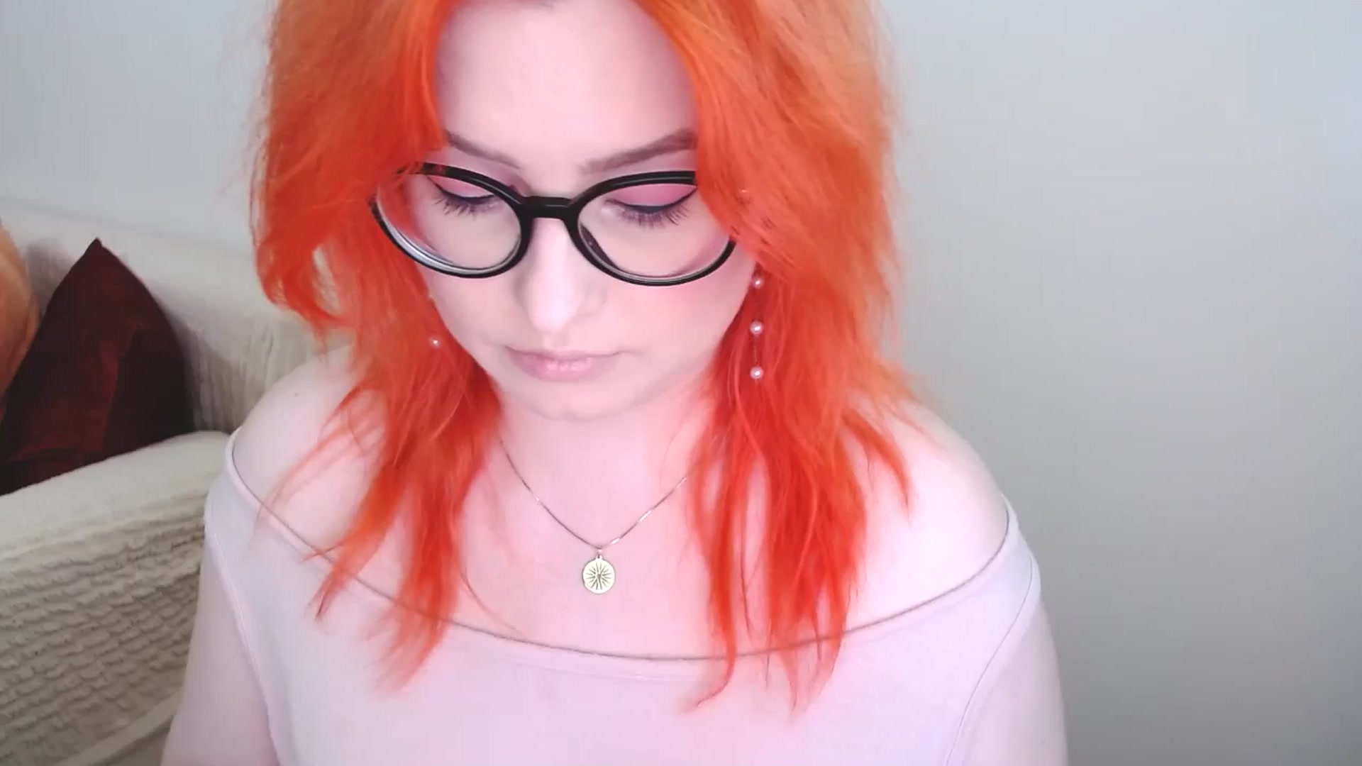 Gallery image thumbnail from EvaStar19's myfreecams stream on, 06/17/2024, 10:19 image 9 of 20