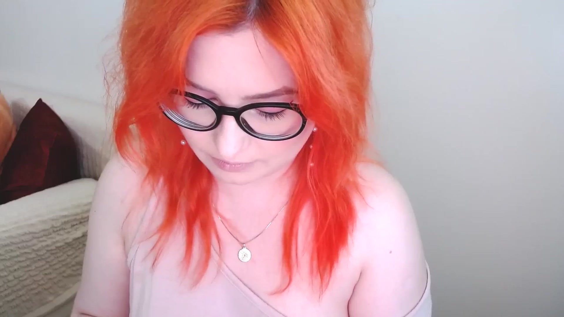 Gallery image thumbnail from EvaStar19's myfreecams stream on, 06/17/2024, 12:08 image 5 of 20