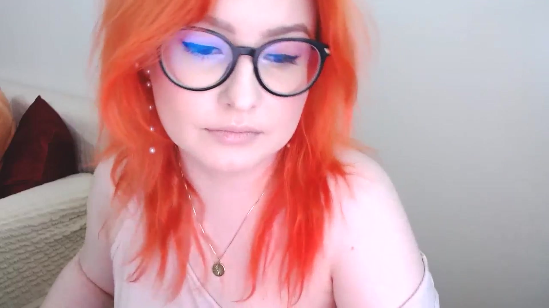 Gallery image thumbnail from EvaStar19's myfreecams stream on, 06/17/2024, 12:08 image 4 of 20