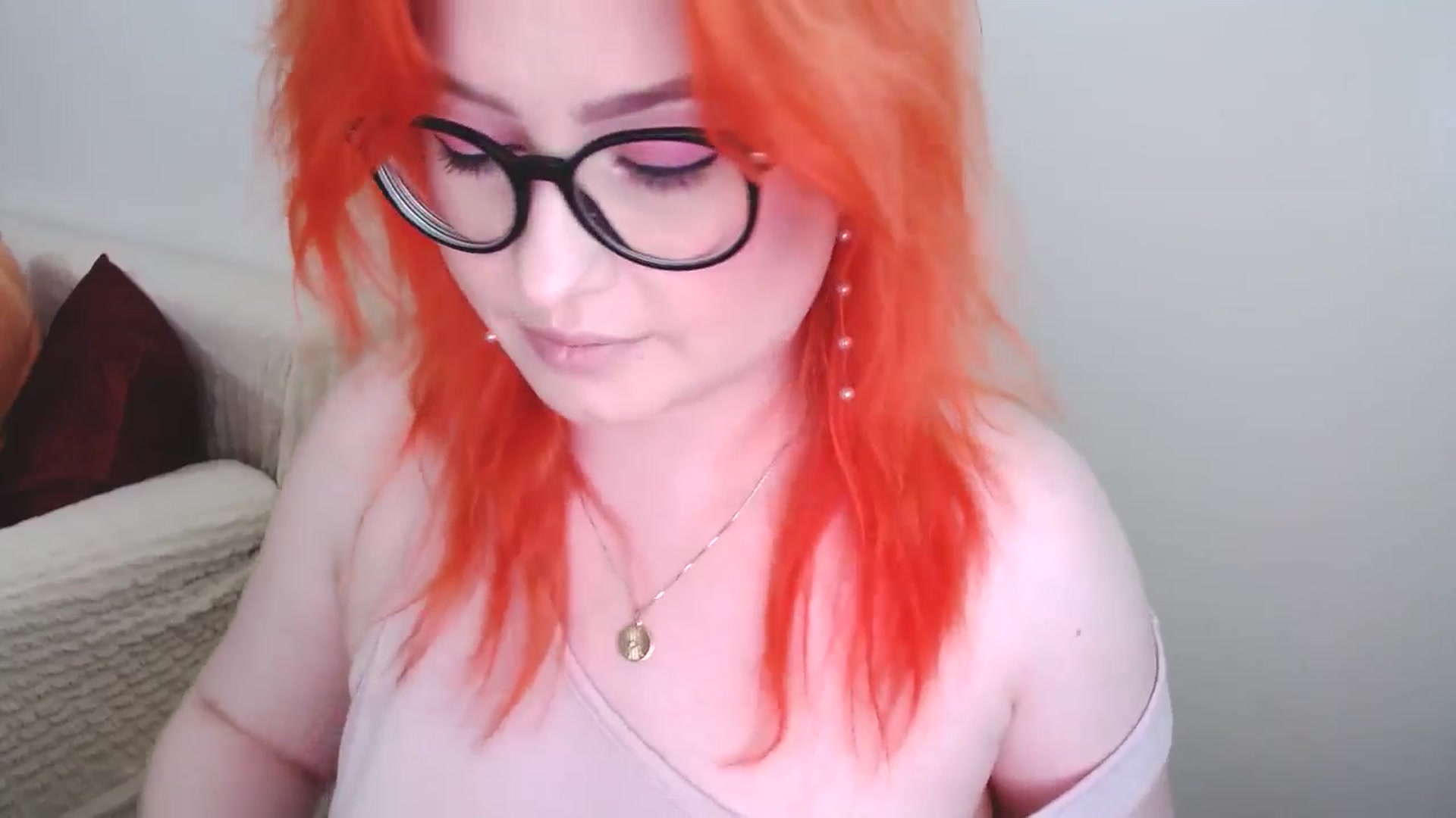 Gallery image thumbnail from EvaStar19's myfreecams stream on, 06/17/2024, 12:08 image 11 of 20