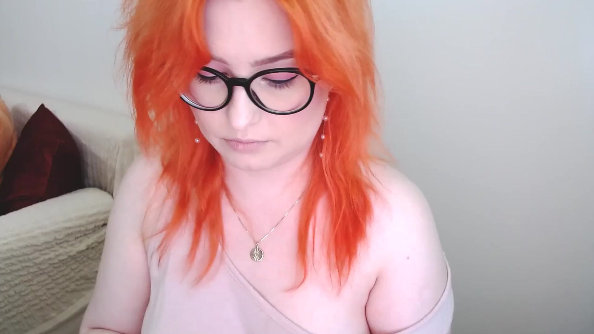 Gallery image thumbnail from EvaStar19's myfreecams stream on, 06/17/2024, 12:08 image 7 of 20