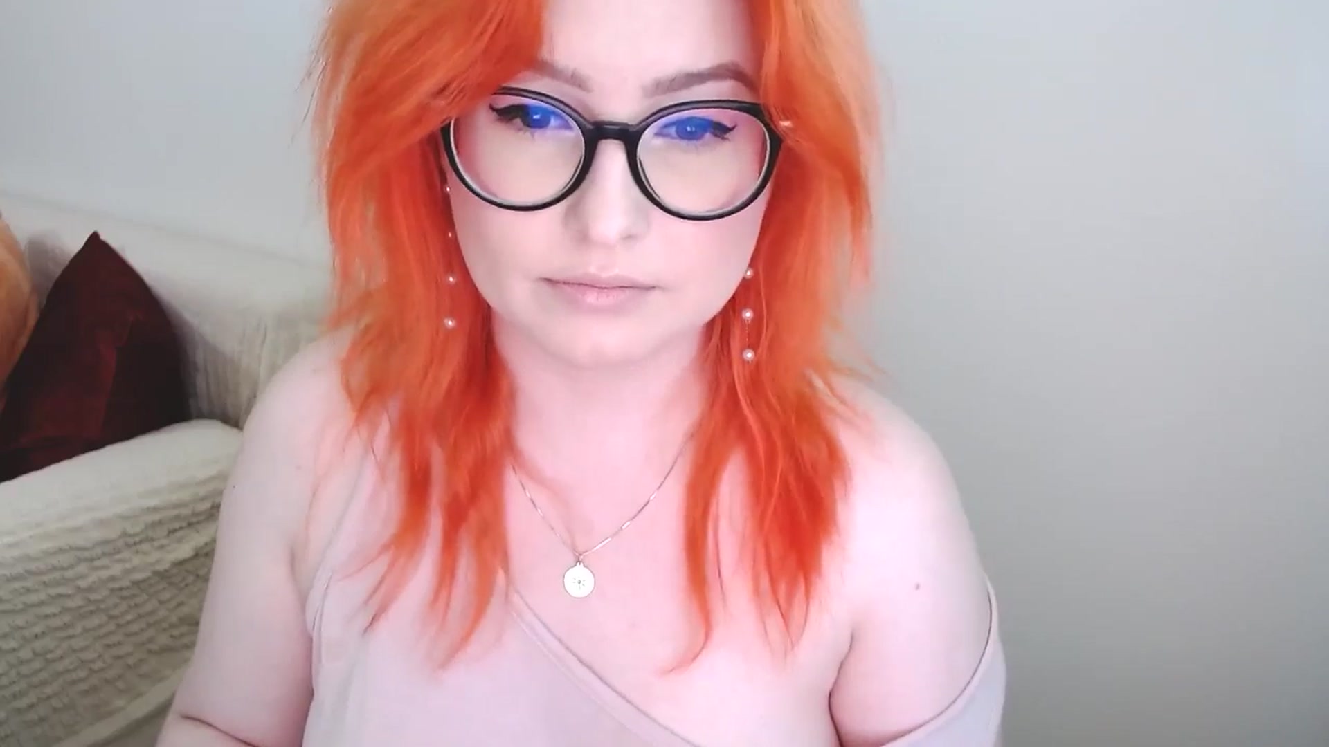 Gallery image thumbnail from EvaStar19's myfreecams stream on, 06/17/2024, 12:08 image 10 of 20