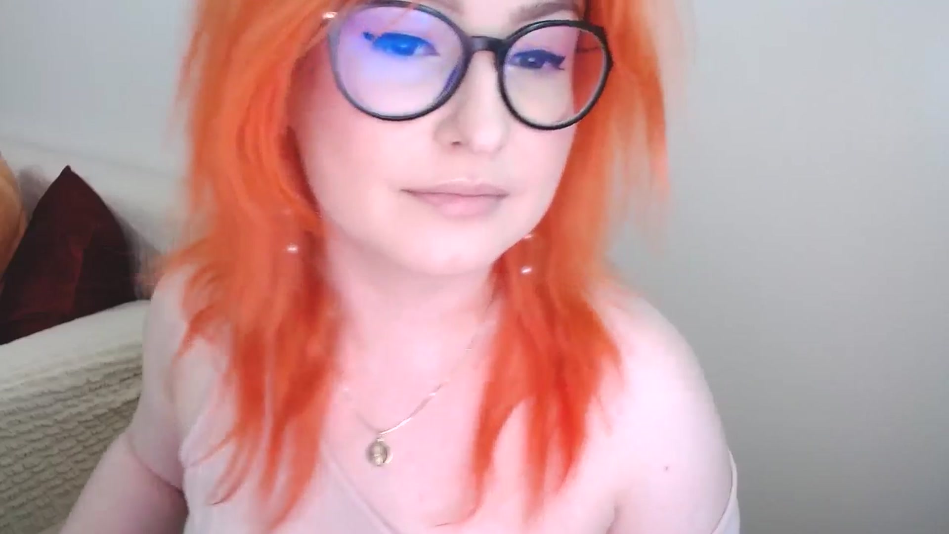 Gallery image thumbnail from EvaStar19's myfreecams stream on, 06/17/2024, 12:08 image 17 of 20