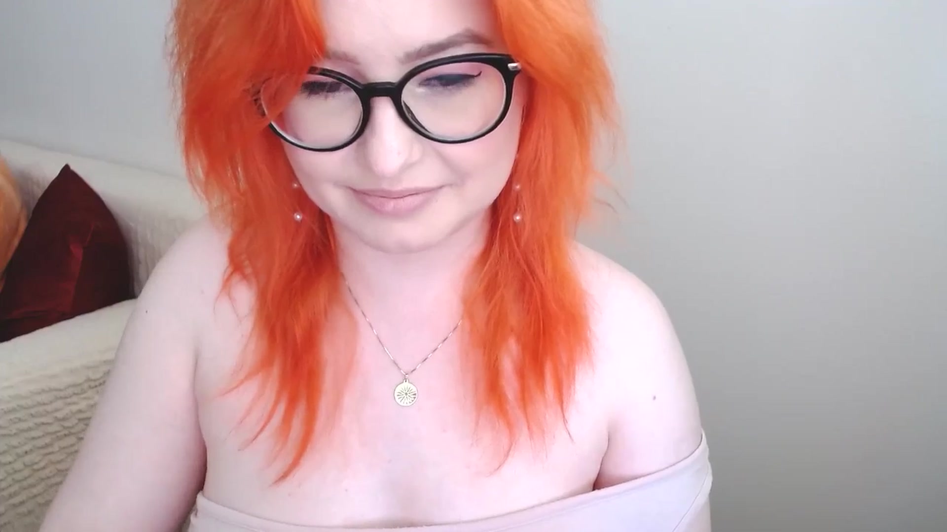 Gallery image thumbnail from EvaStar19's myfreecams stream on, 06/17/2024, 14:51 image 14 of 20