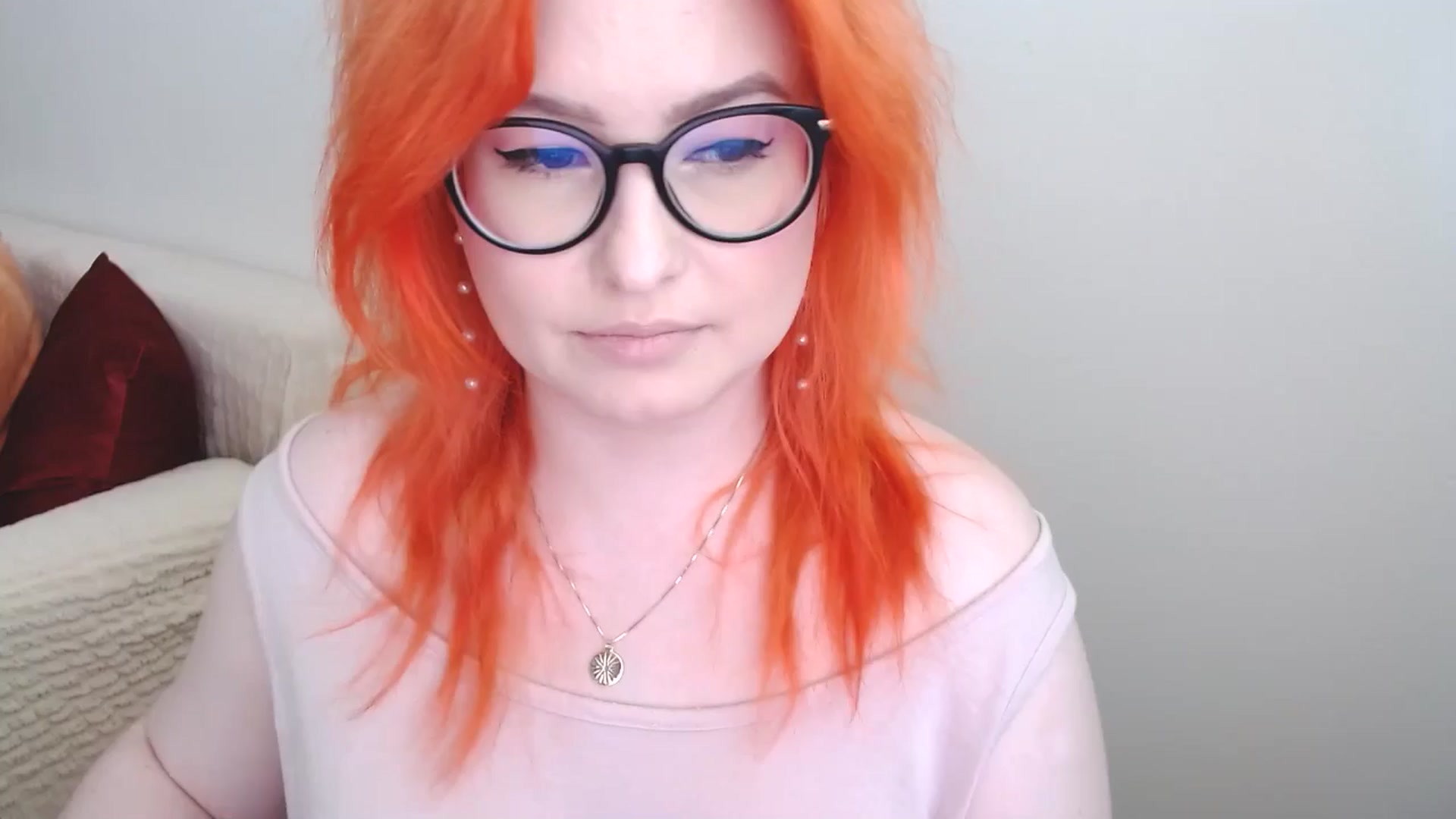 Gallery image thumbnail from EvaStar19's myfreecams stream on, 06/17/2024, 14:51 image 5 of 20