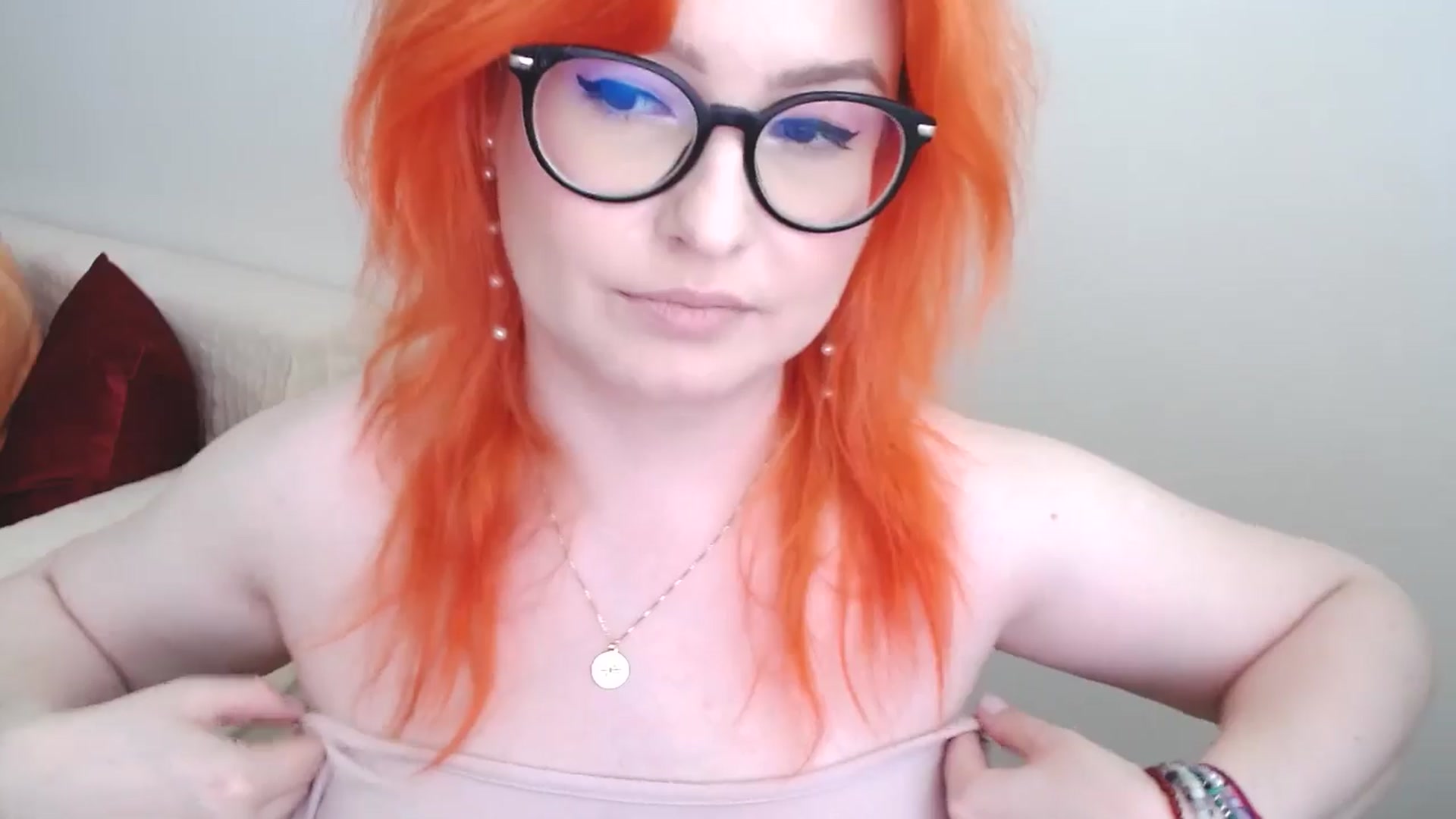 Gallery image thumbnail from EvaStar19's myfreecams stream on, 06/17/2024, 14:51 image 10 of 20