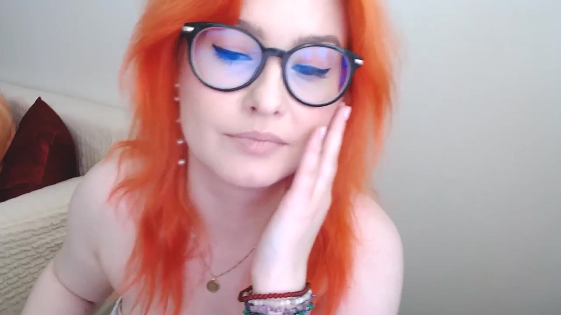 Gallery image thumbnail from EvaStar19's myfreecams stream on, 06/17/2024, 14:51 image 11 of 20