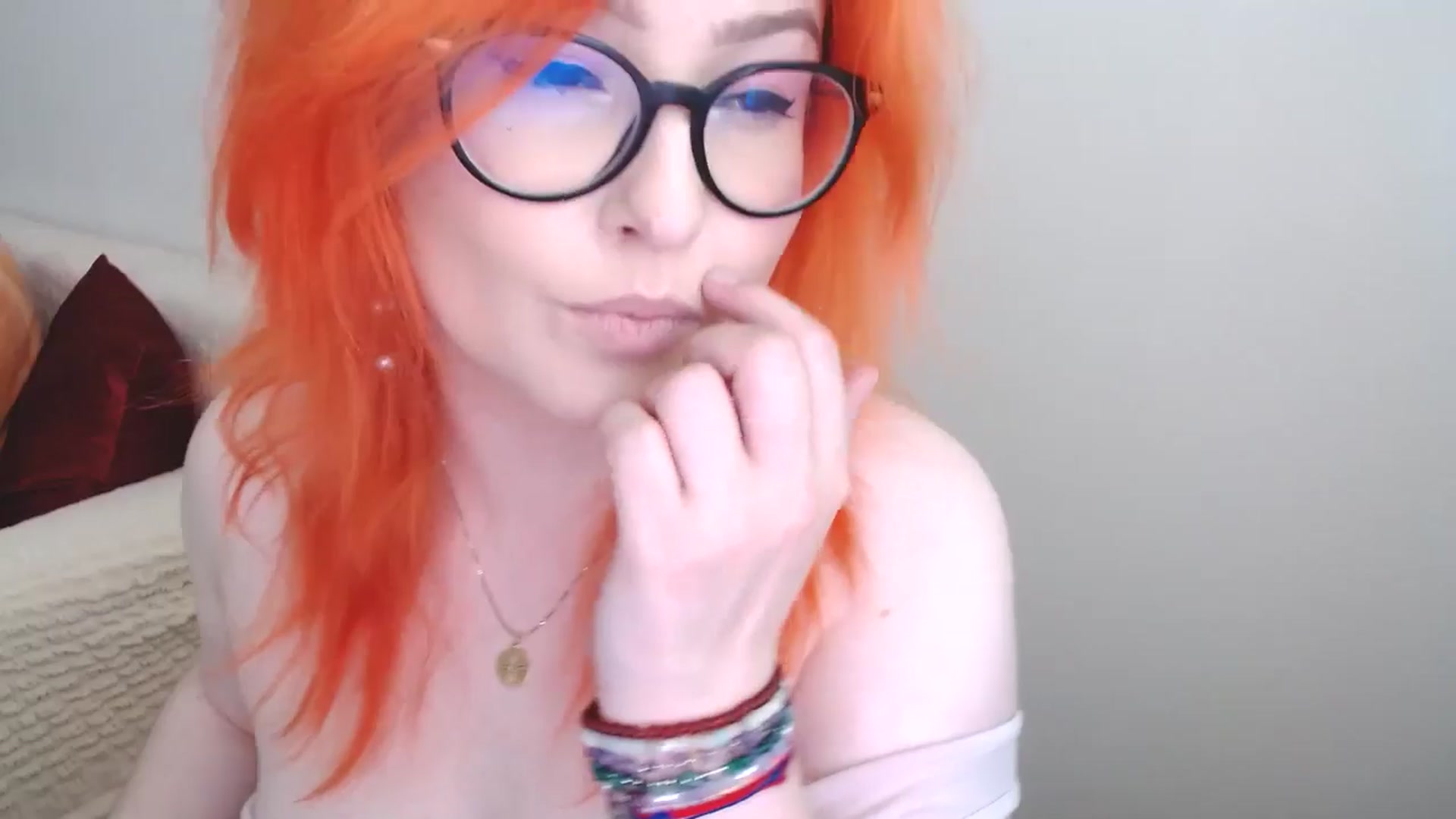 Gallery image thumbnail from EvaStar19's myfreecams stream on, 06/17/2024, 14:51 image 15 of 20