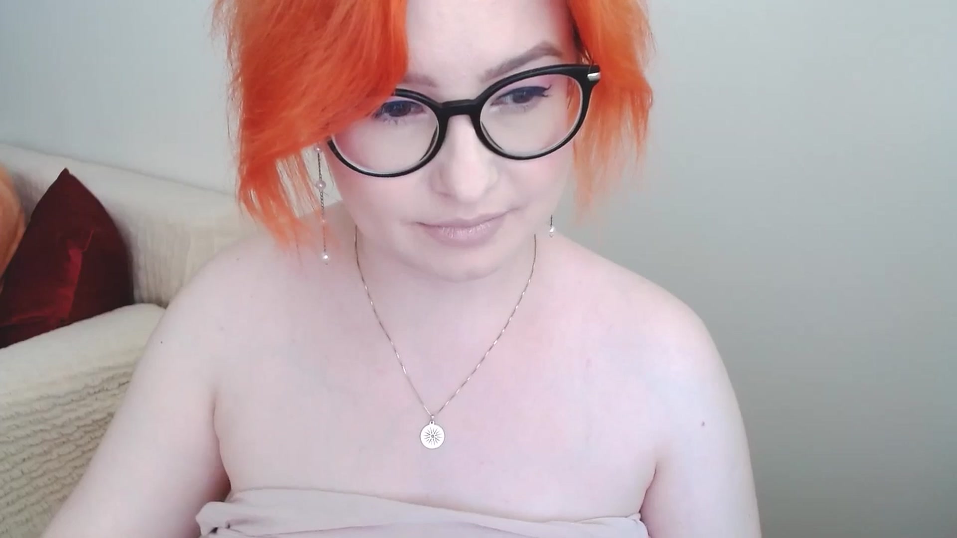 Gallery image thumbnail from EvaStar19's myfreecams stream on, 06/17/2024, 16:19 image 5 of 20