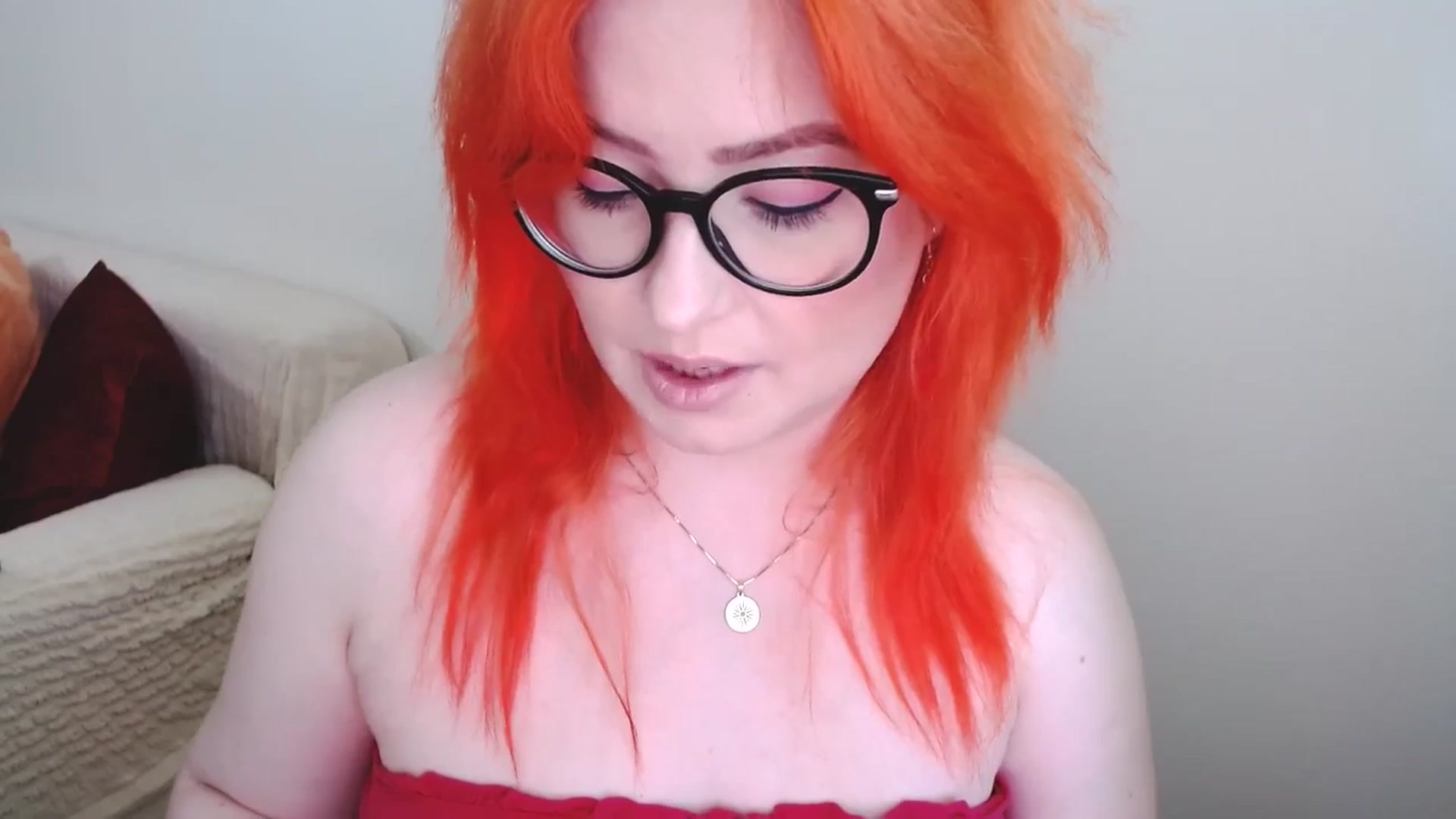 Gallery image thumbnail from EvaStar19's myfreecams stream on, 06/19/2024, 12:41 image 11 of 20